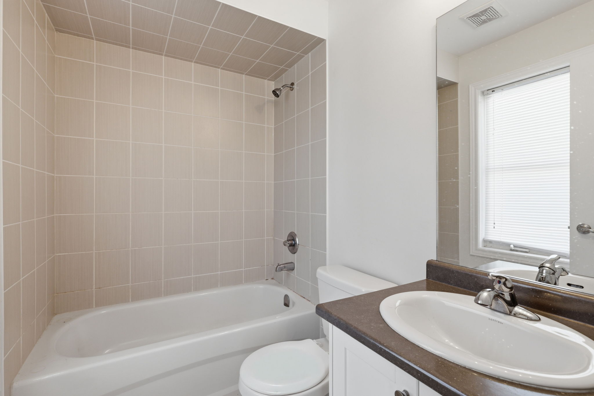 Barrie property showcase — delivered property photograph 15