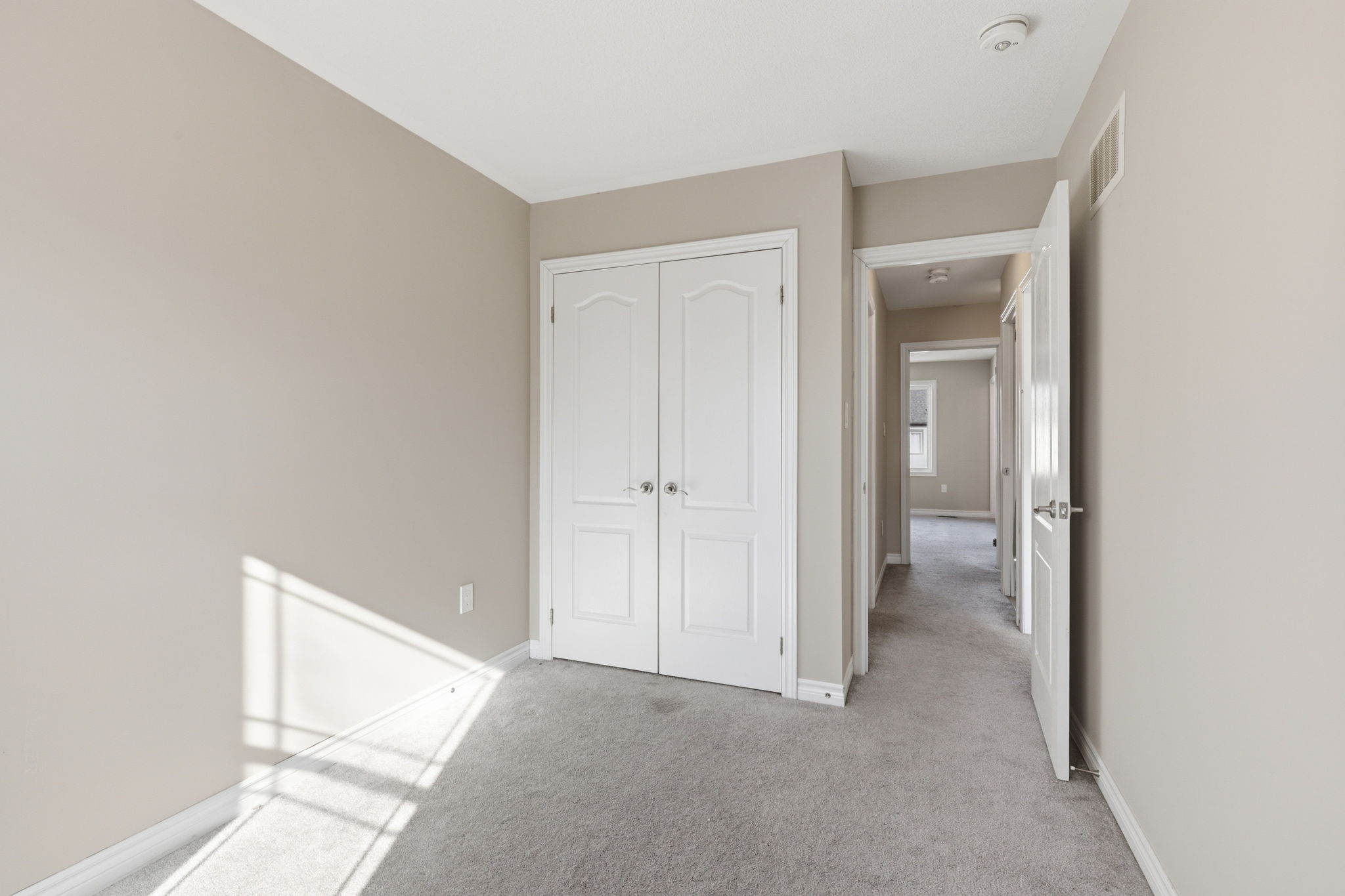 Barrie property showcase — delivered property photograph 21