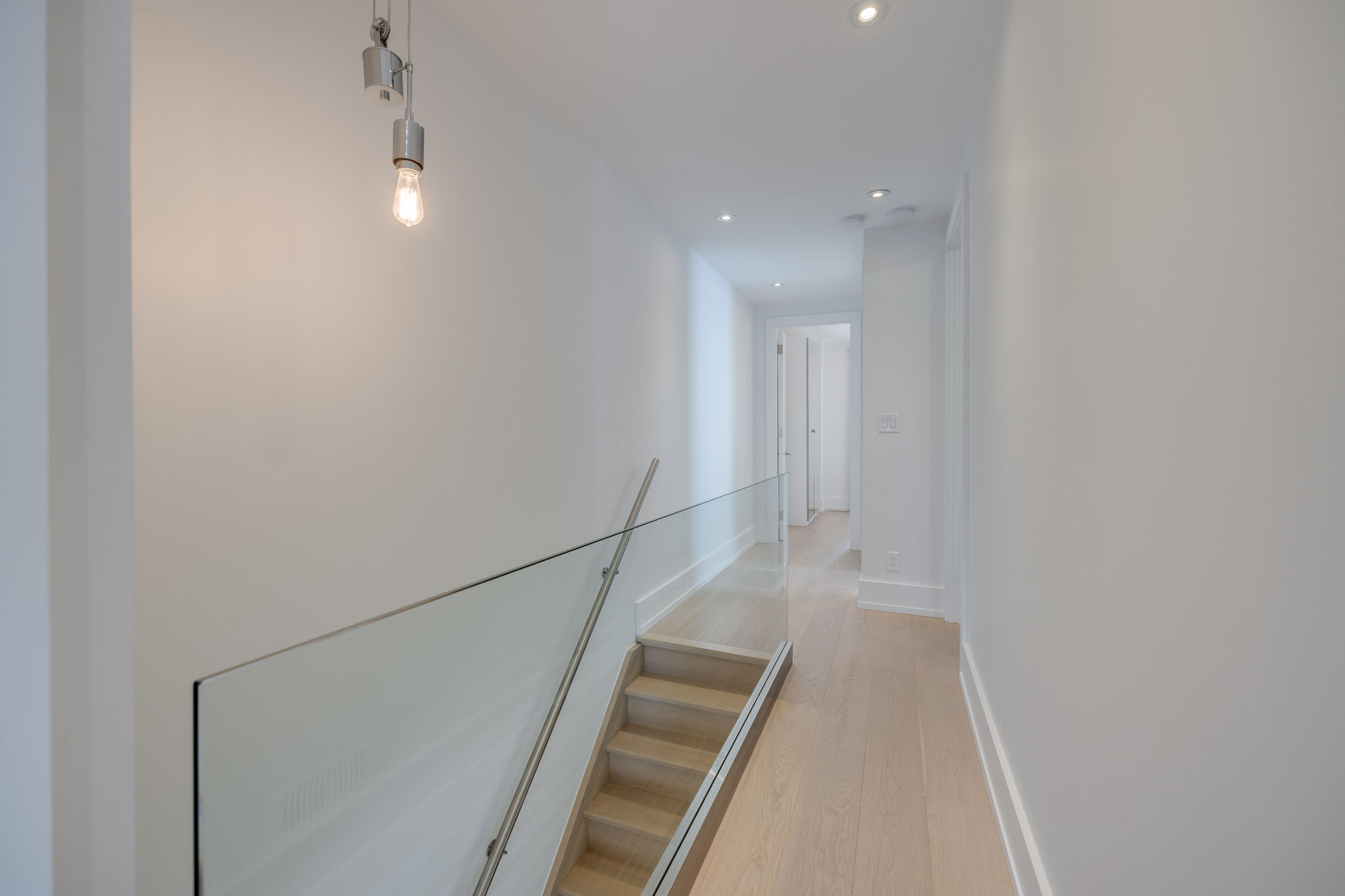 Toronto property showcase — delivered property photograph 44