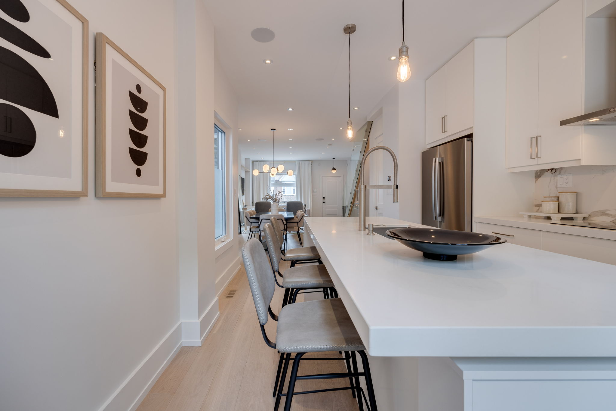 Toronto property showcase — delivered property photograph 34