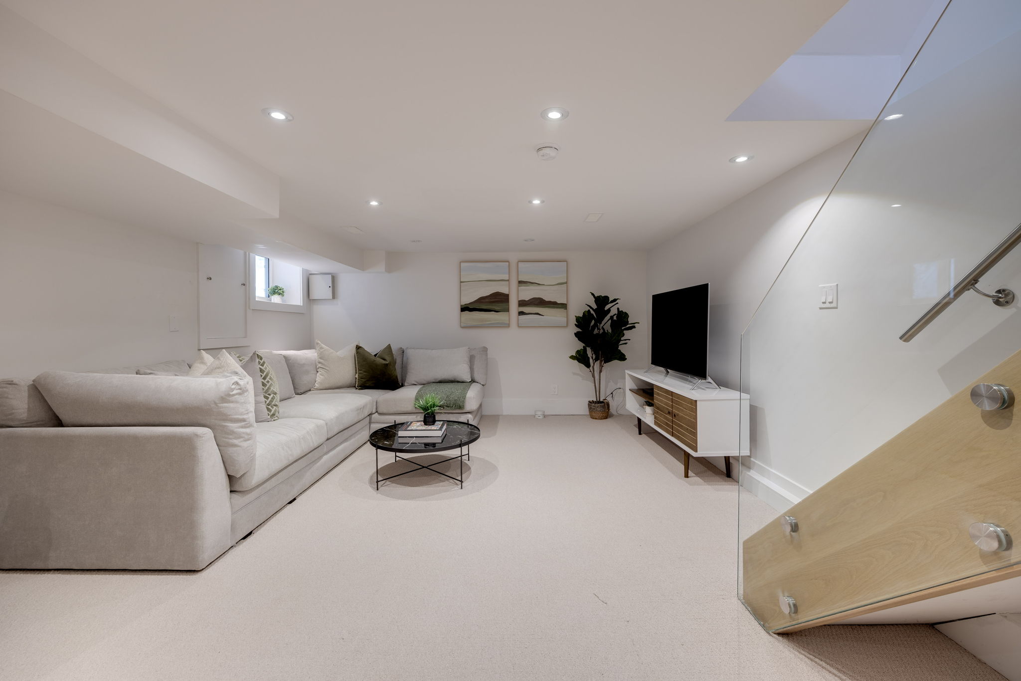 Toronto property showcase — delivered property photograph 51
