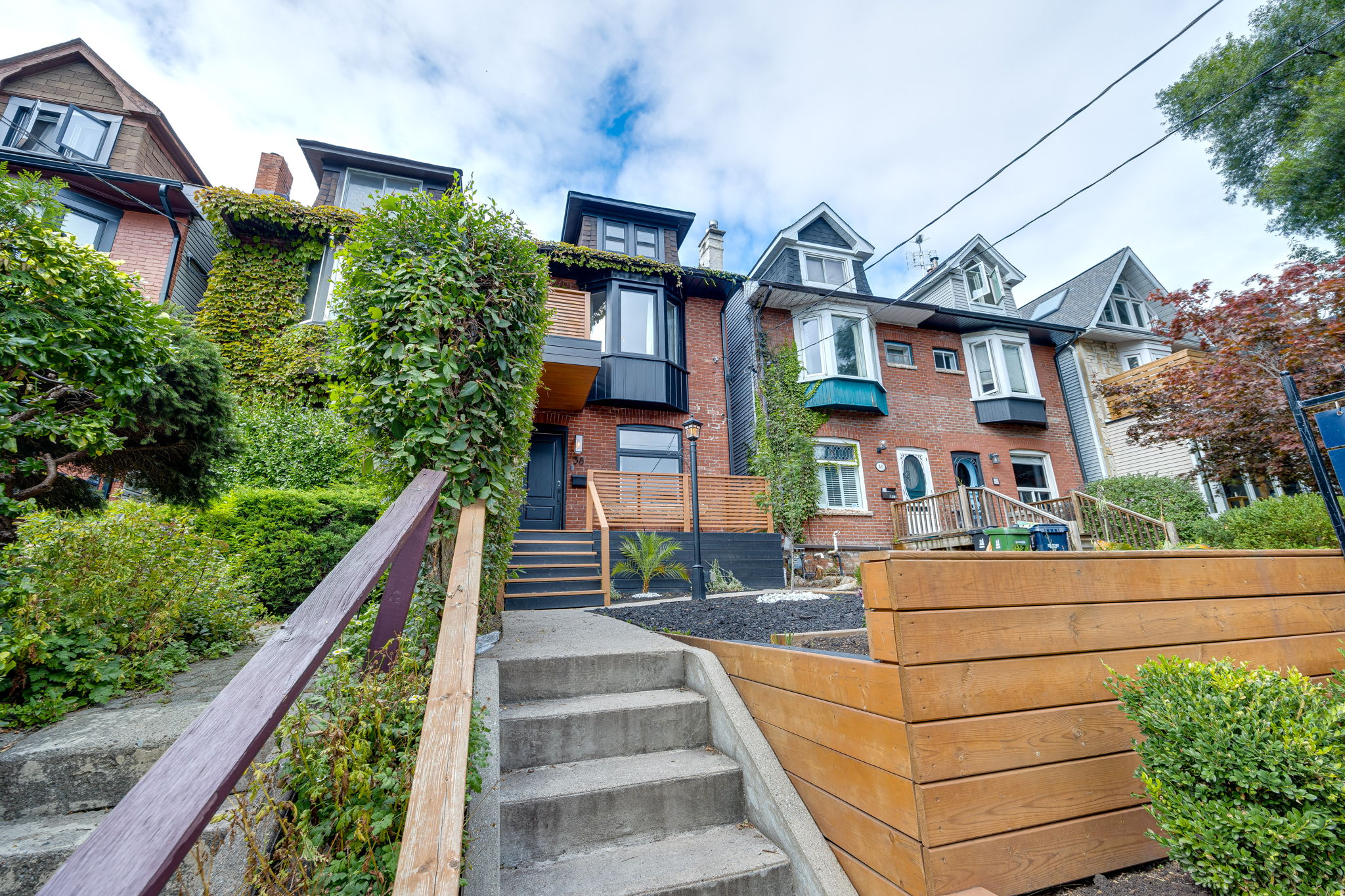 Toronto property showcase — delivered property photograph 8