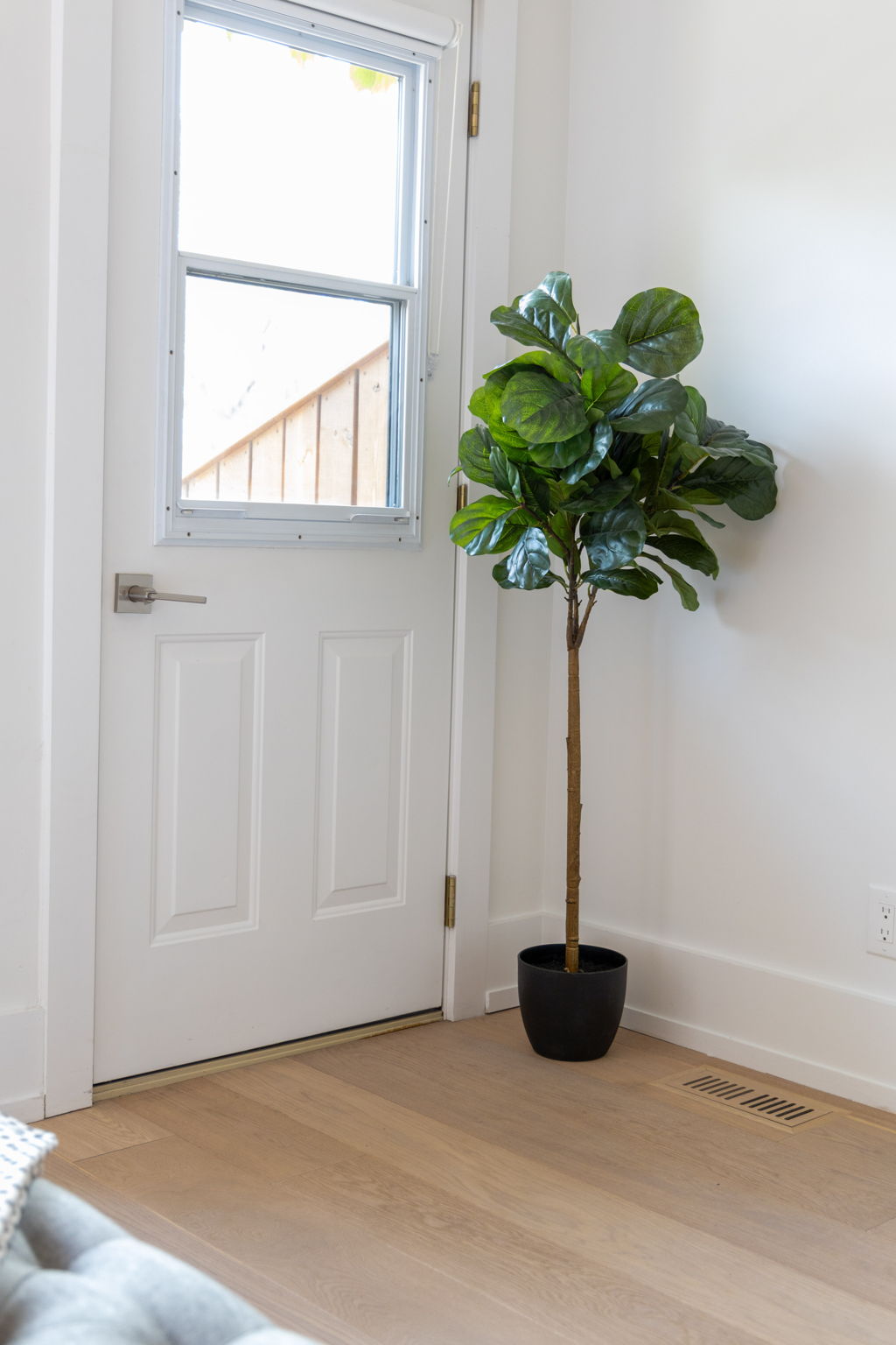 Toronto property showcase — delivered property photograph 88