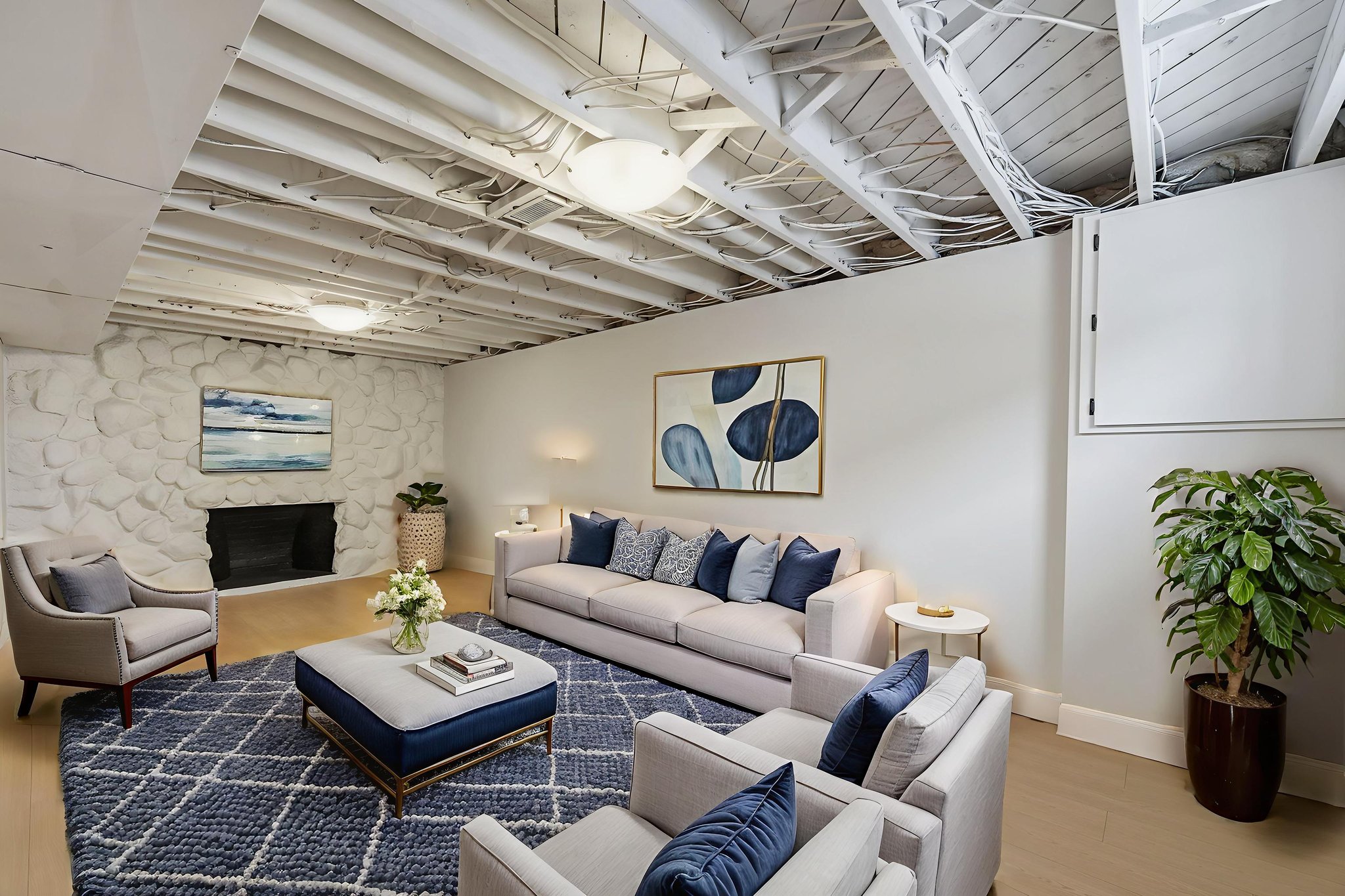 DSC03906 virtually staged.jpeg