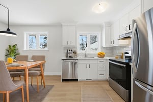 DSC03849 virtually staged.jpeg