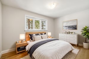 DSC03876 virtually staged.jpeg