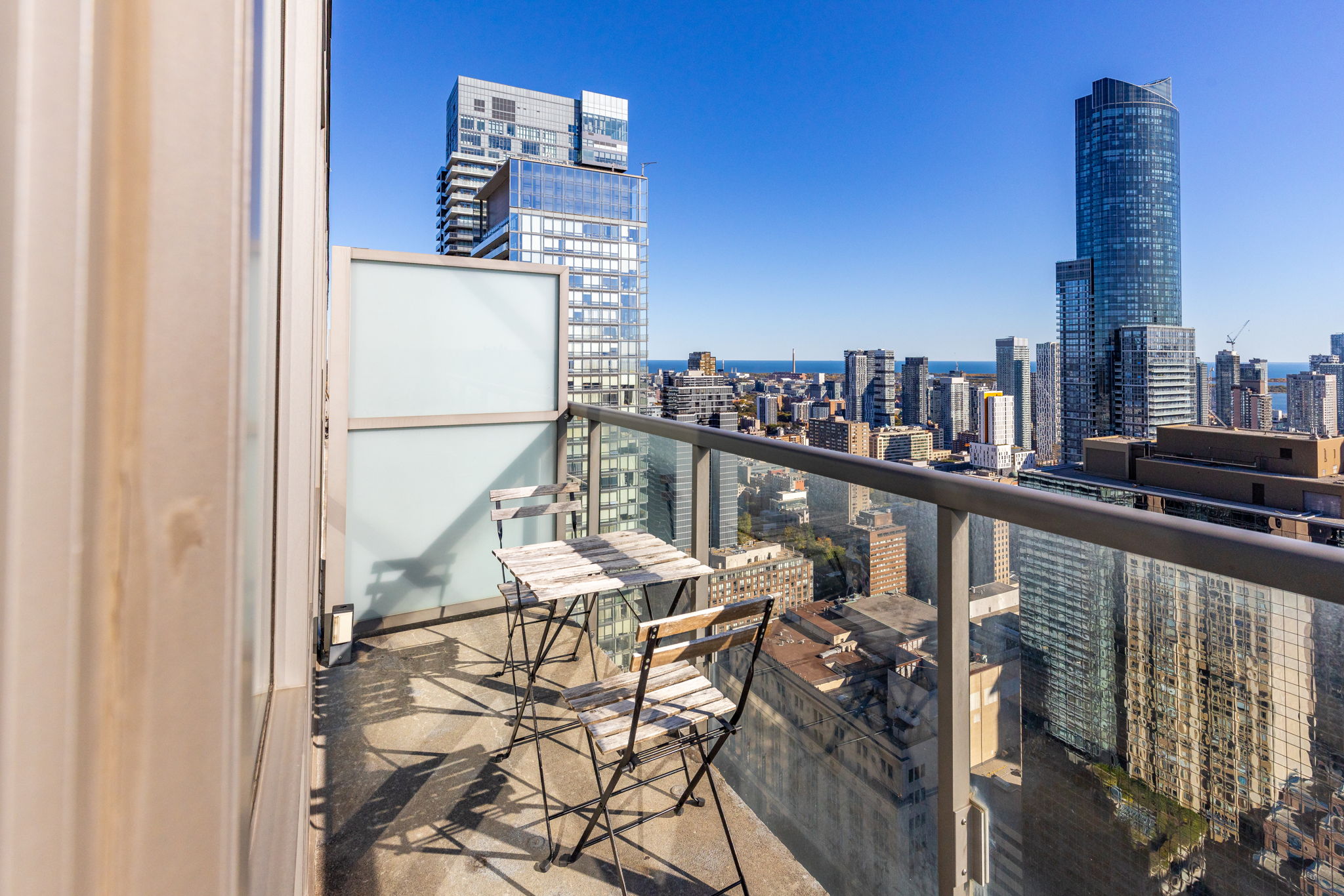 Toronto property showcase — delivered property photograph 39