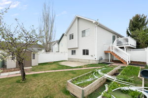  Photo 44