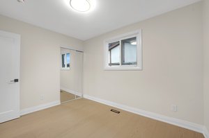  Photo 37