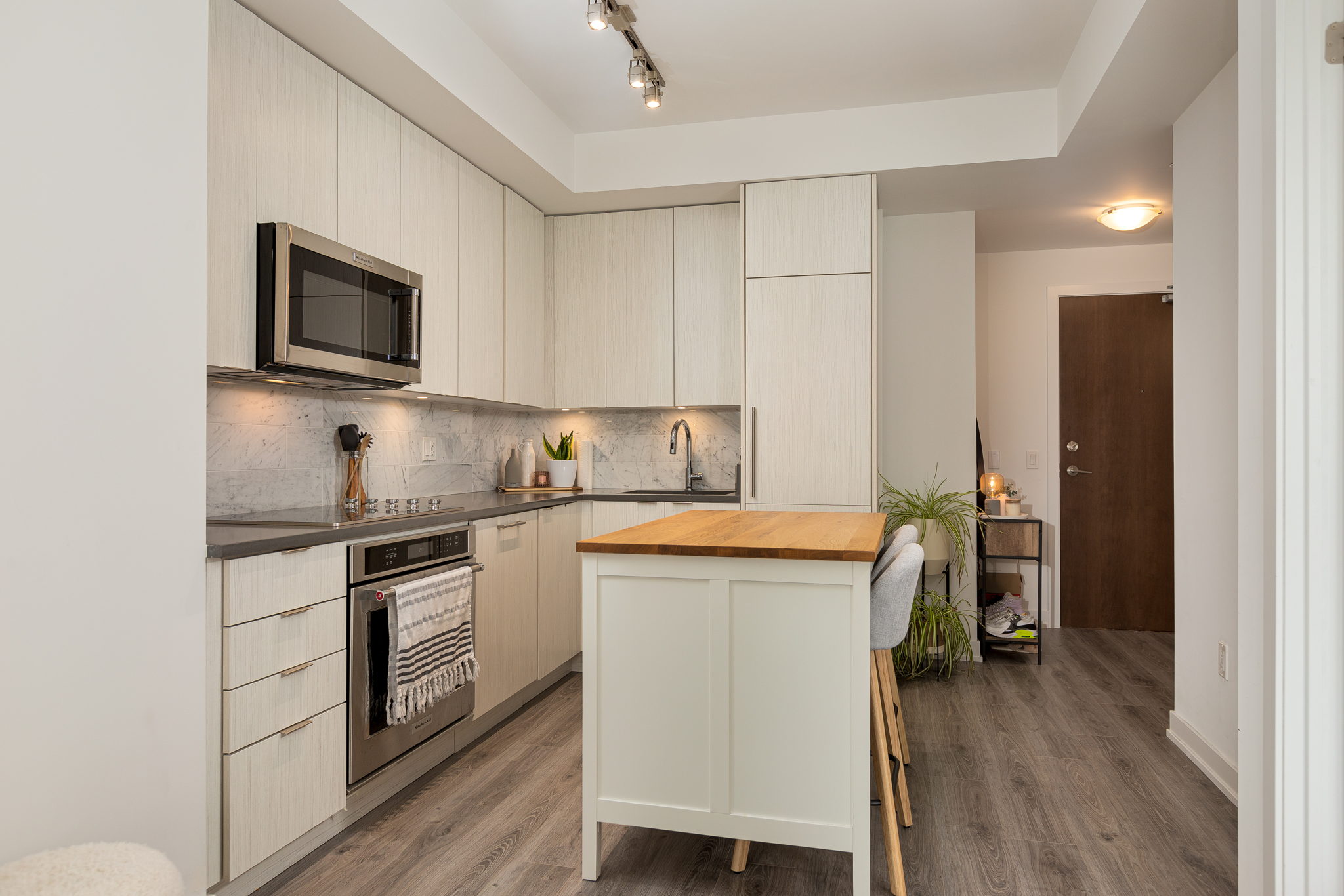 Toronto property showcase — delivered property photograph 9