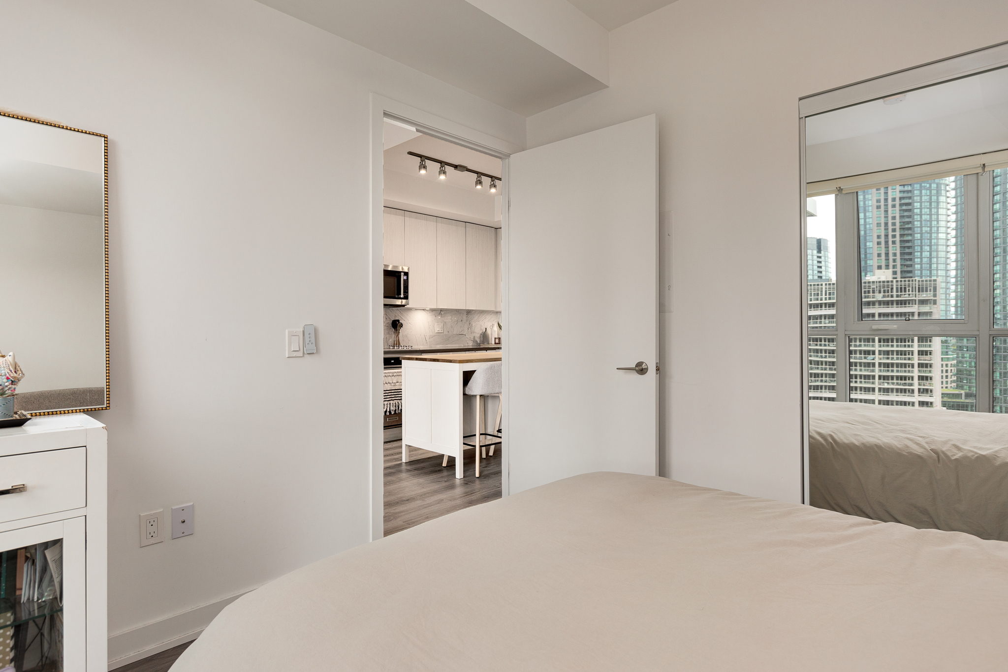 Toronto property showcase — delivered property photograph 15