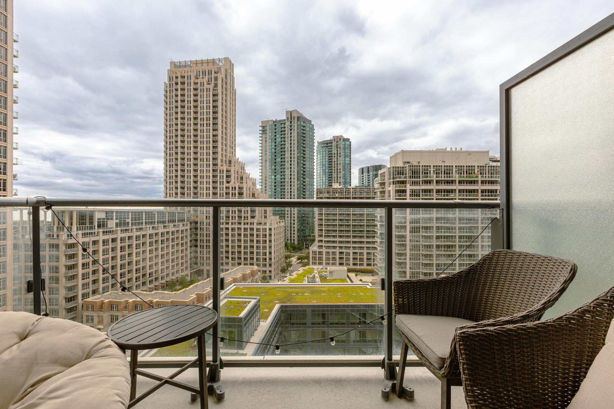 Toronto property showcase — delivered property photograph 18