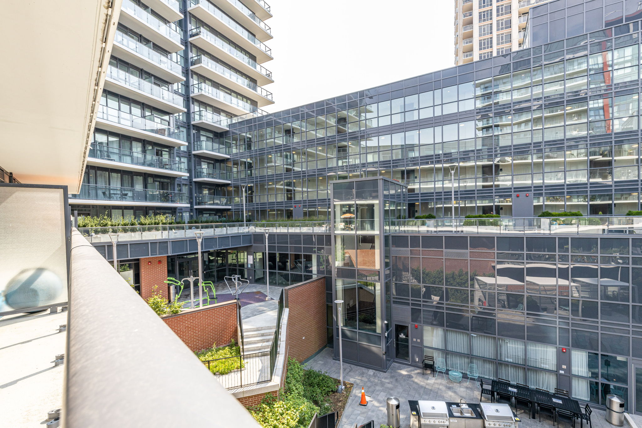 Toronto property showcase — delivered property photograph 26