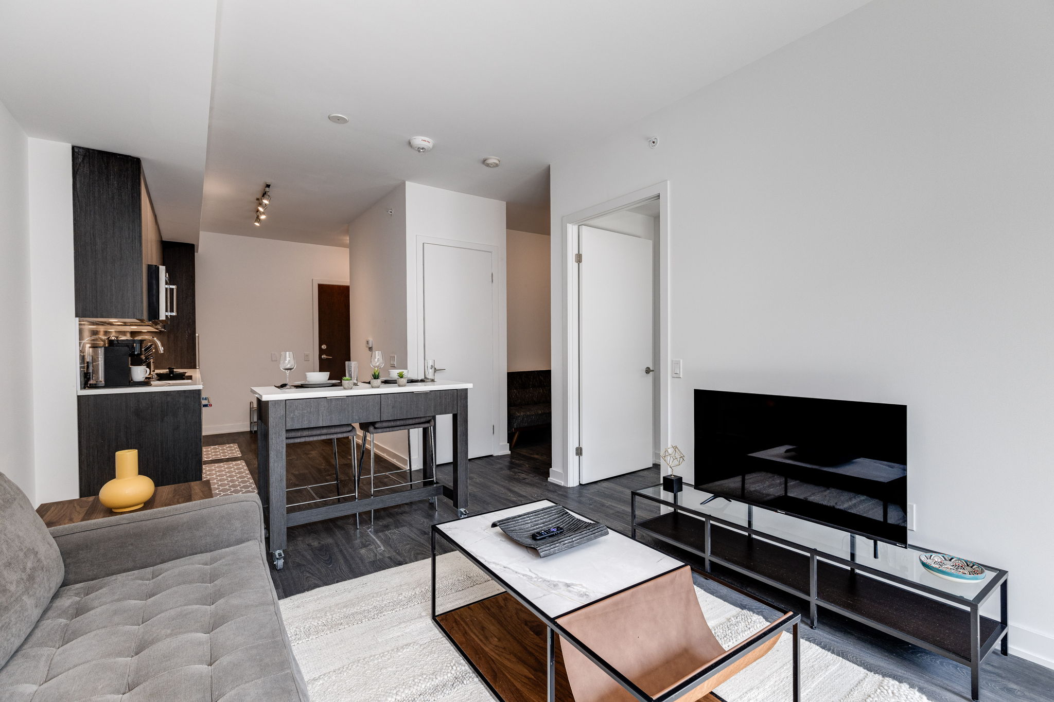 Toronto property showcase — delivered property photograph 8