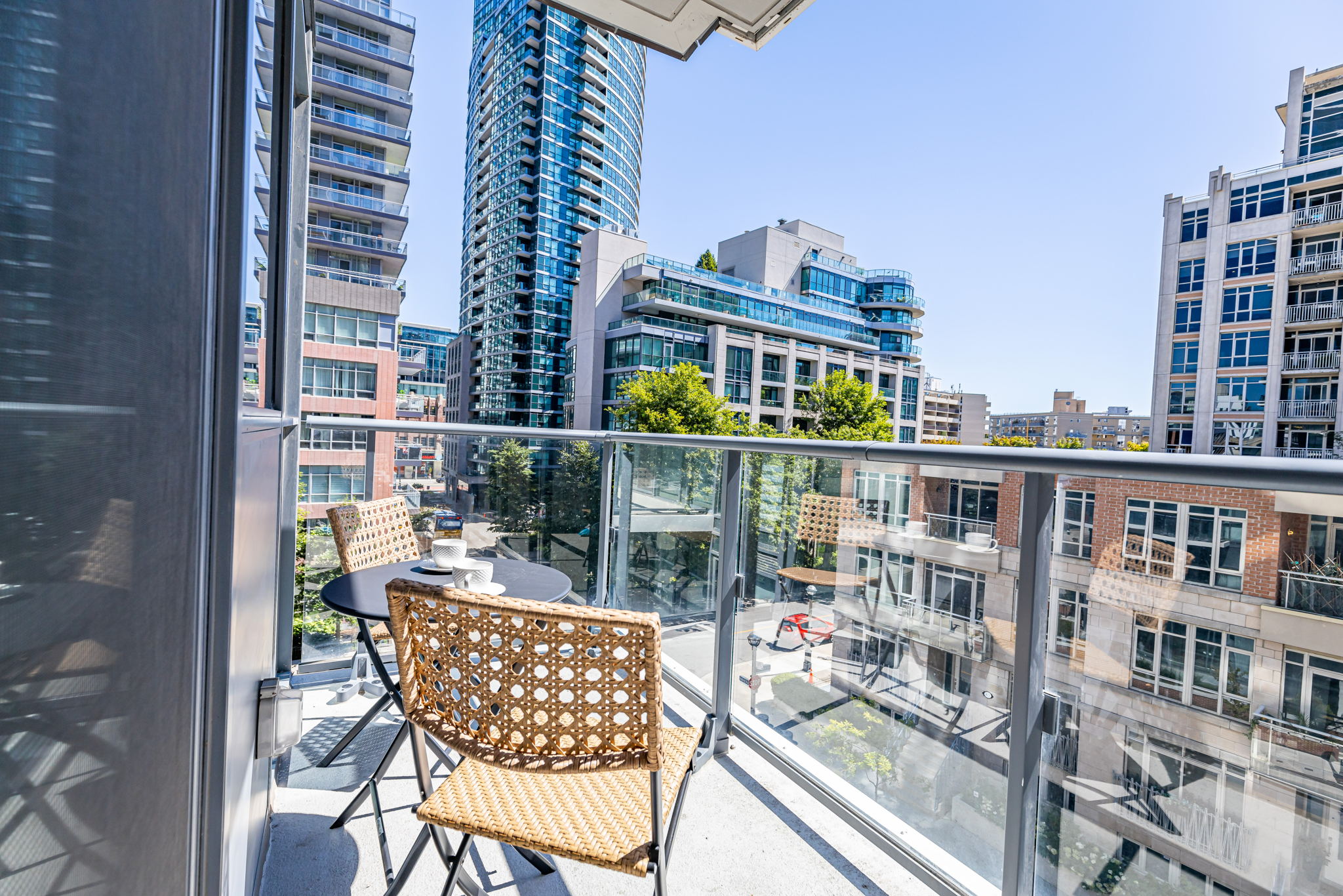 Toronto property showcase — delivered property photograph 28