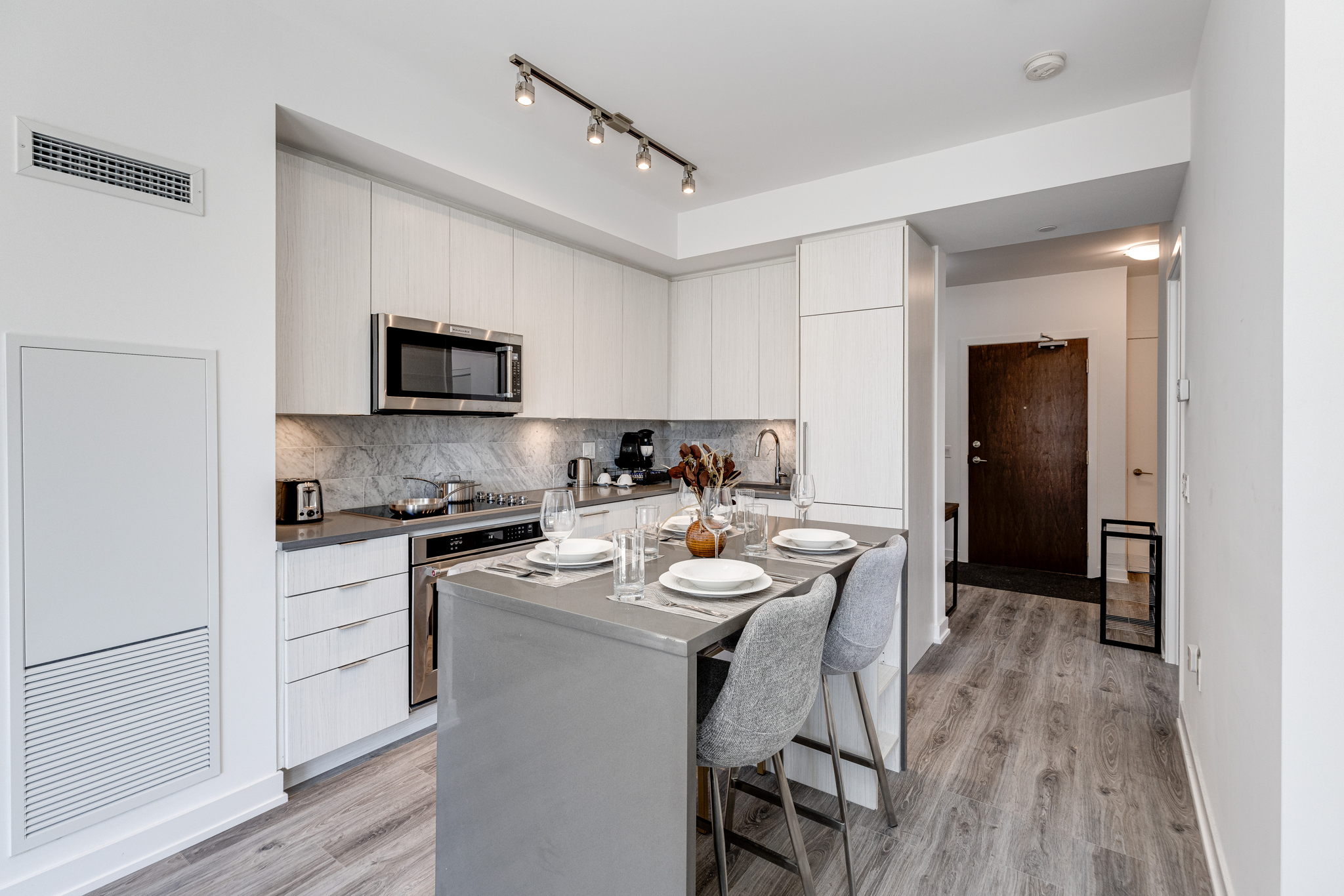 Toronto property showcase — delivered property photograph 4