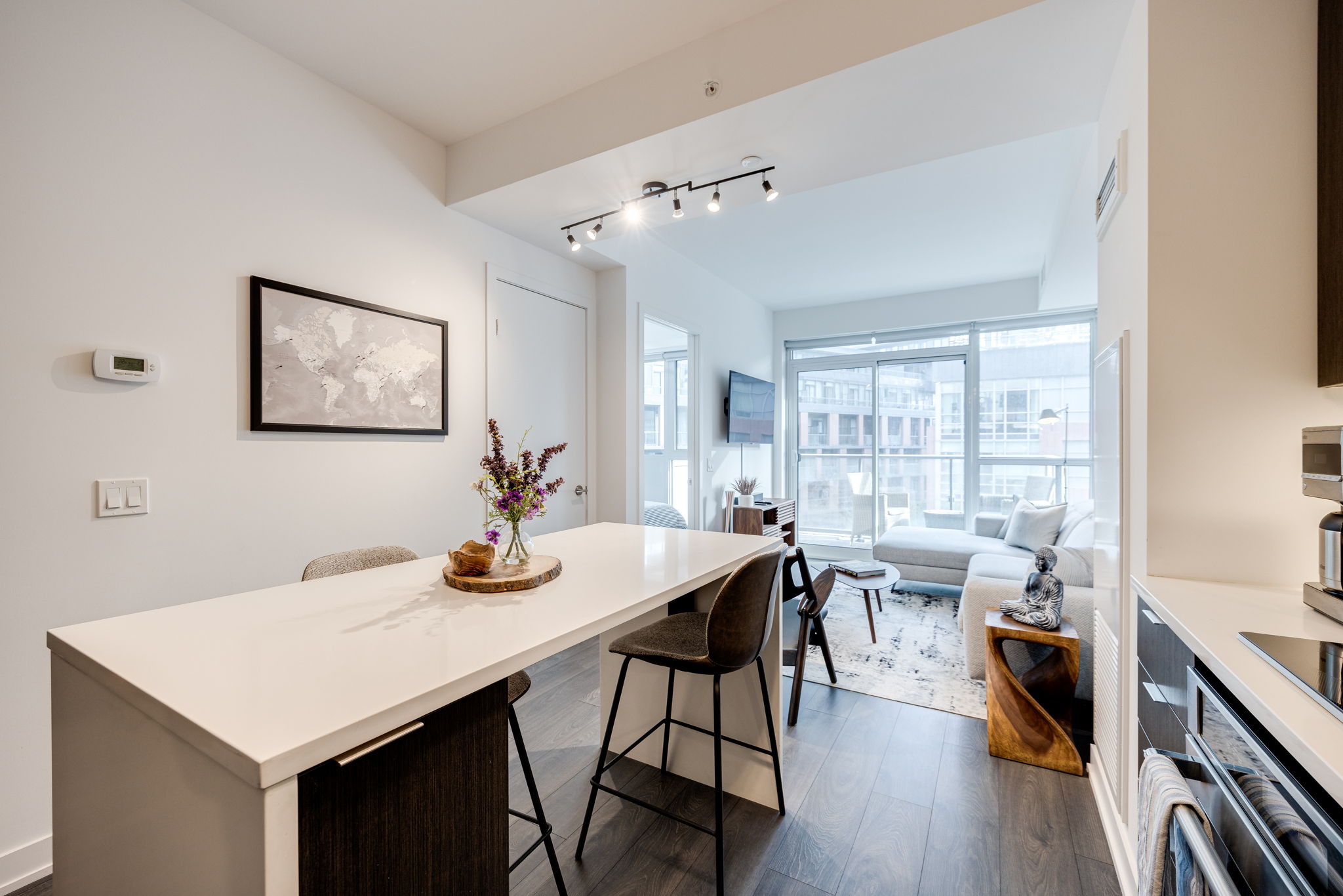 Toronto property showcase — delivered property photograph 8