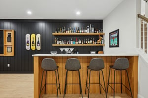 Custom Bar, Lower Level