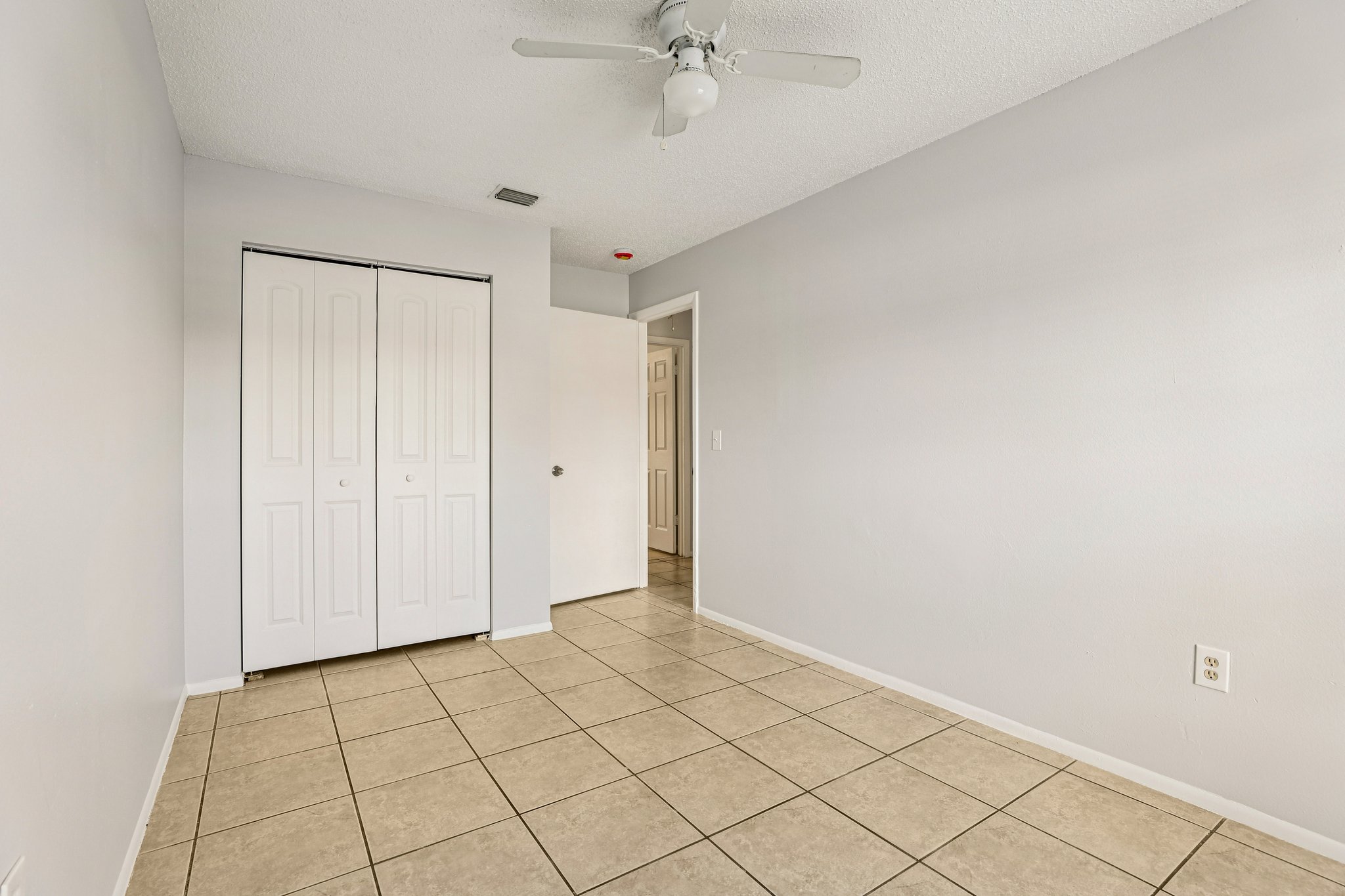 Lake Villa Way-S1202-018.jpg