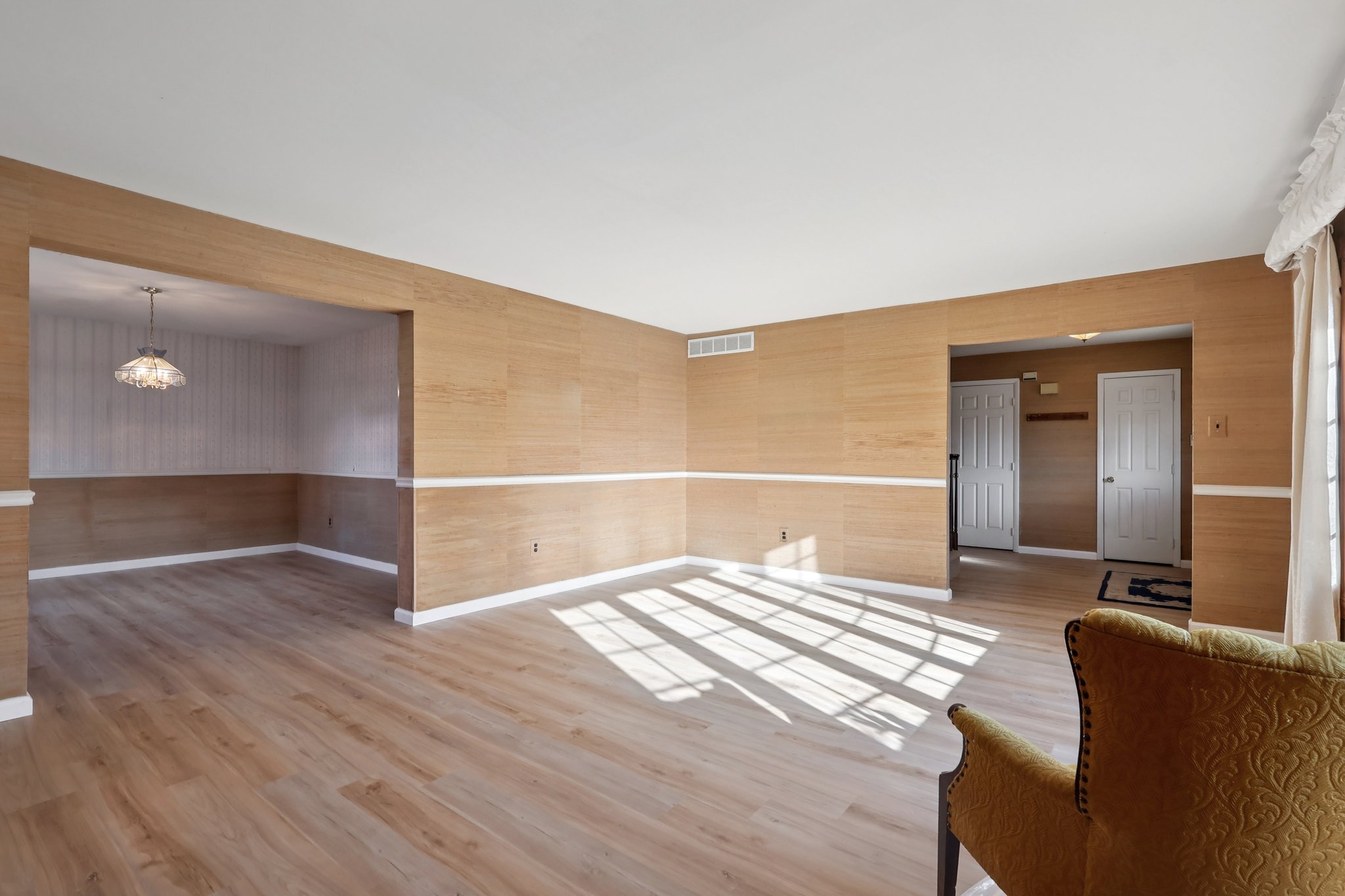 Lancelot Ln-S0201-009.jpg