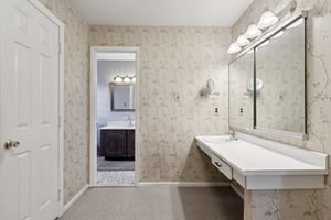 Lancelot Ln-S0201-037.jpg