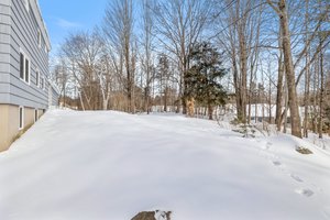 38 Lynnewood Rd, Laconia, NH 03246, USA Photo 6