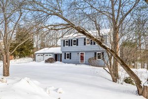 38 Lynnewood Rd, Laconia, NH 03246, USA Photo 2