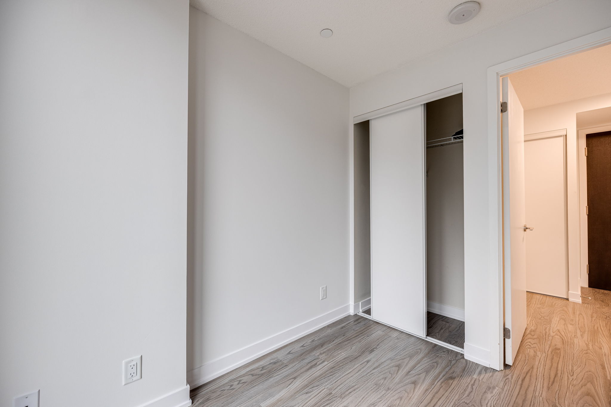 Toronto property showcase — delivered property photograph 19