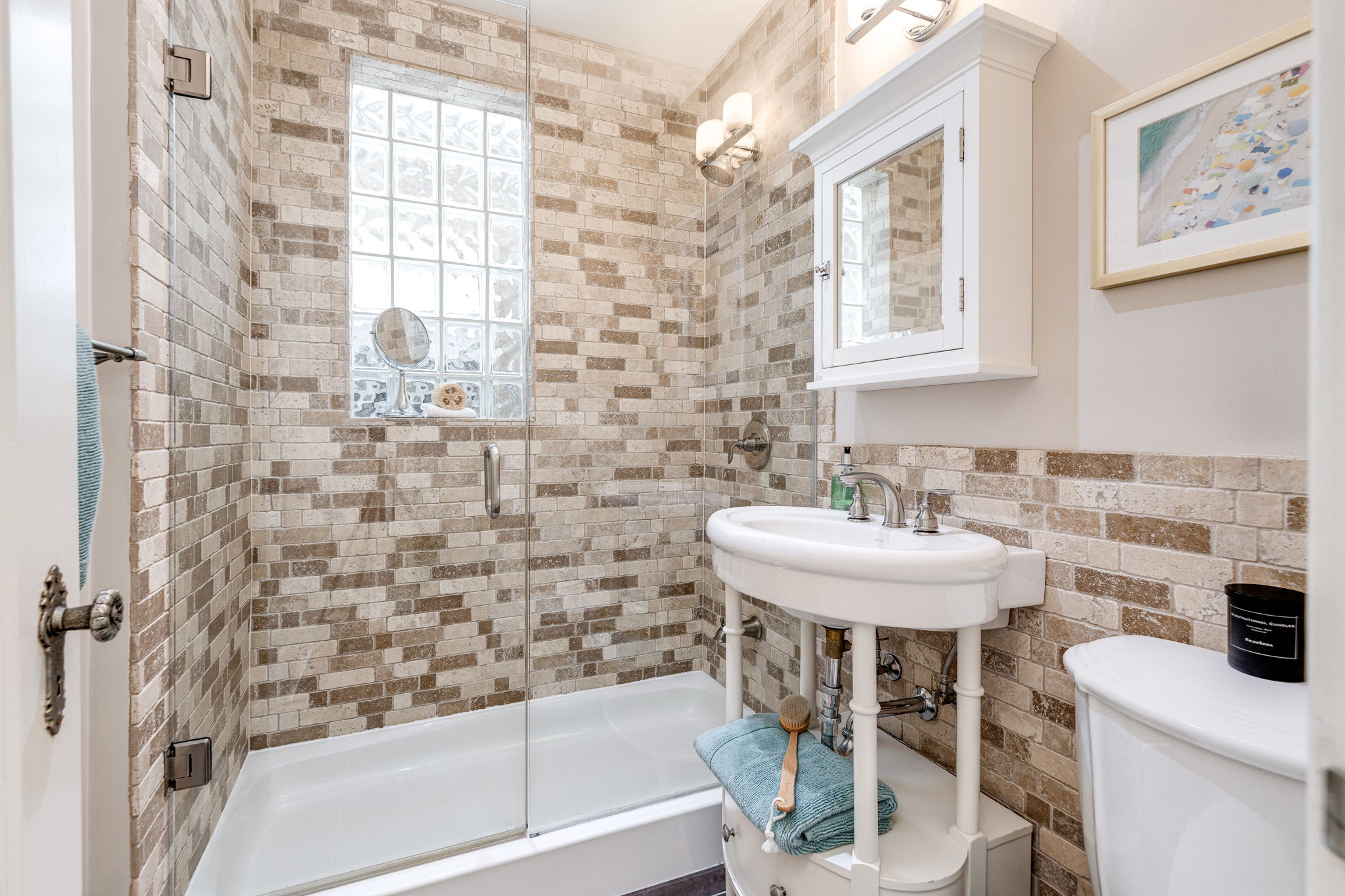 Toronto property showcase — delivered property photograph 19