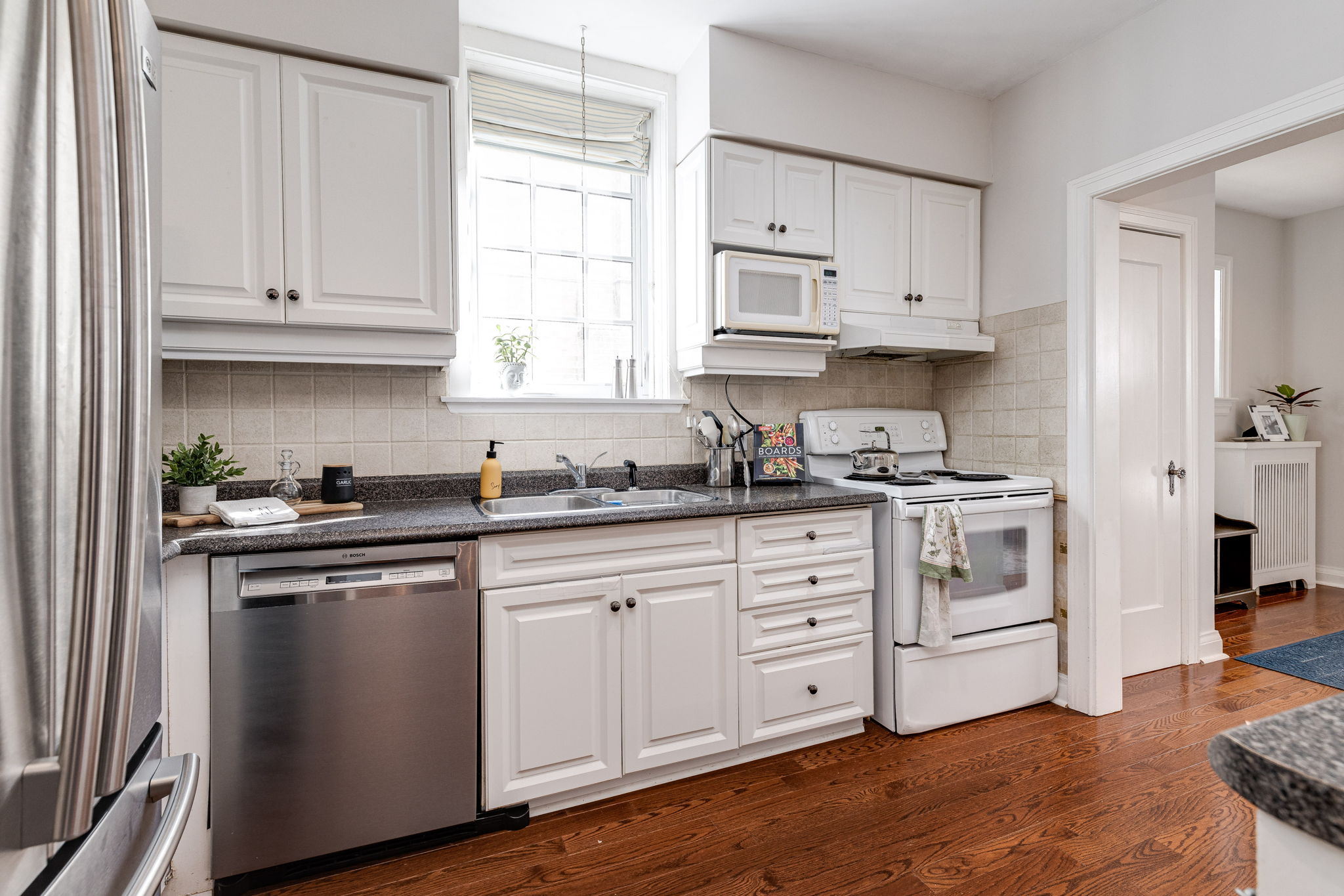 Toronto property showcase — delivered property photograph 14