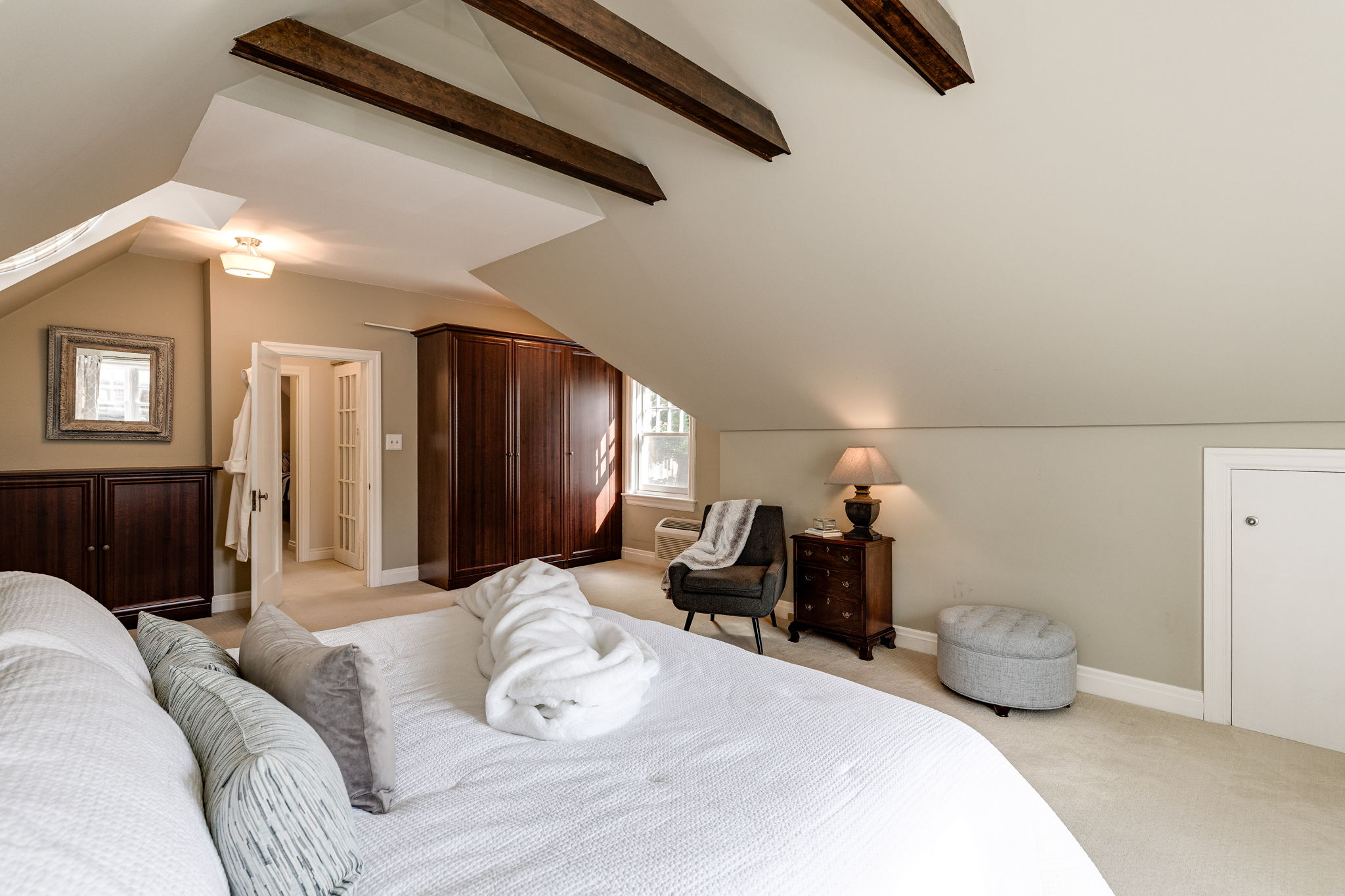 Toronto property showcase — delivered property photograph 24