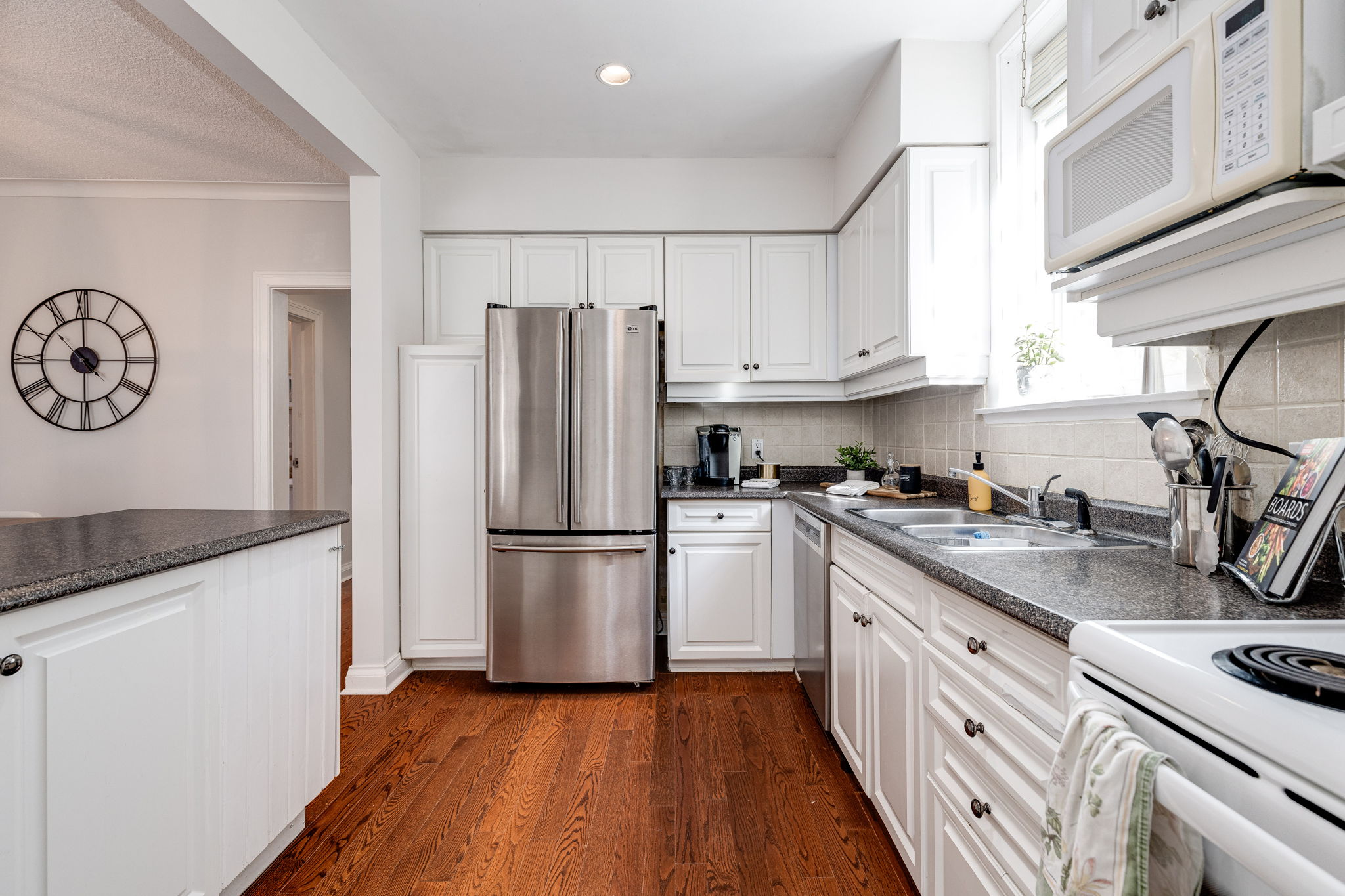 Toronto property showcase — delivered property photograph 13