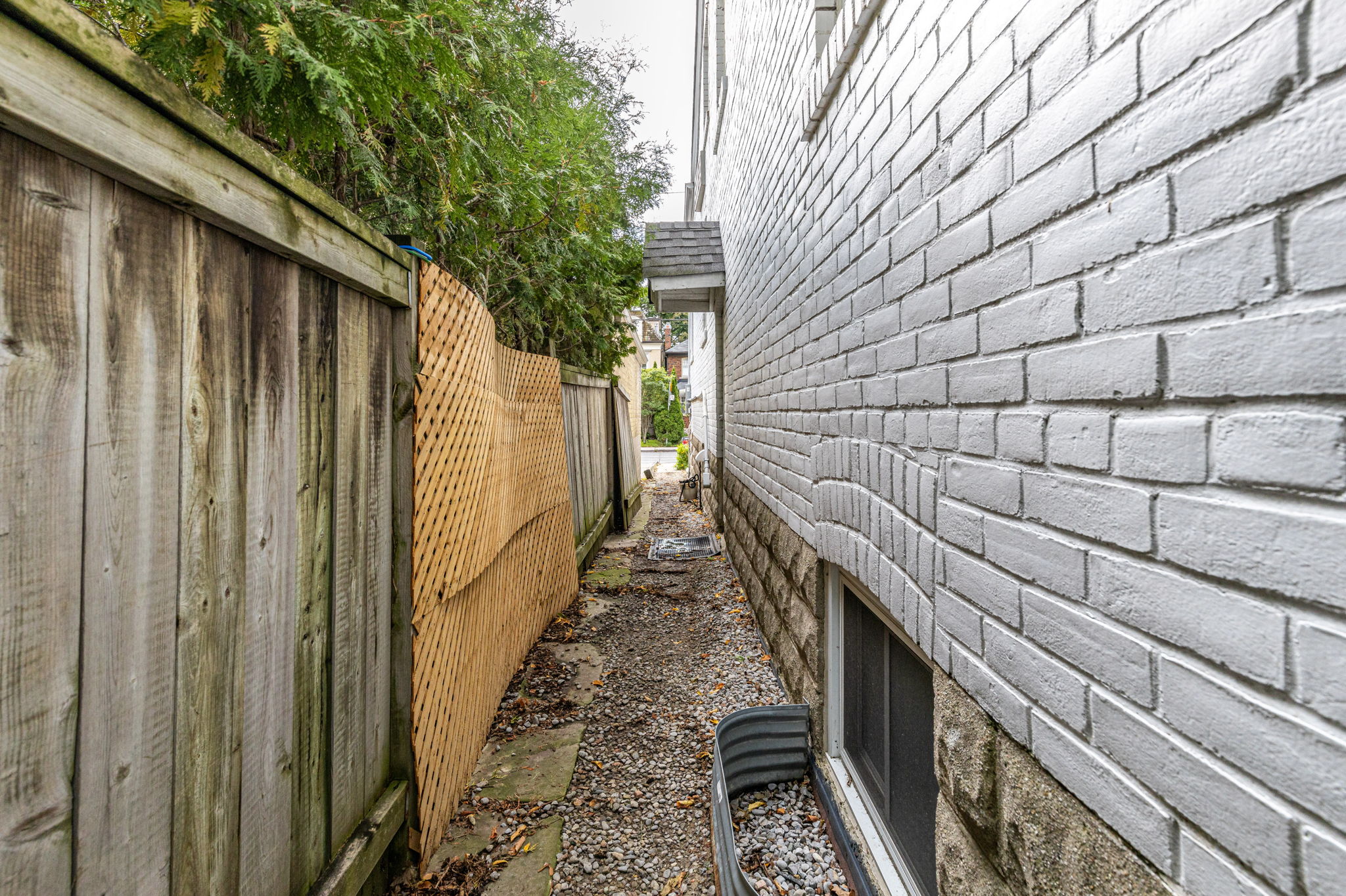 Toronto property showcase — delivered property photograph 39