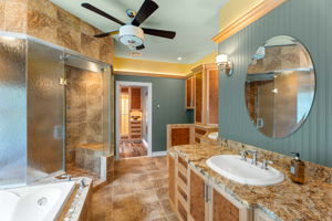 38 Rowell Rd E, Brentwood, NH 03833, USA Photo 63