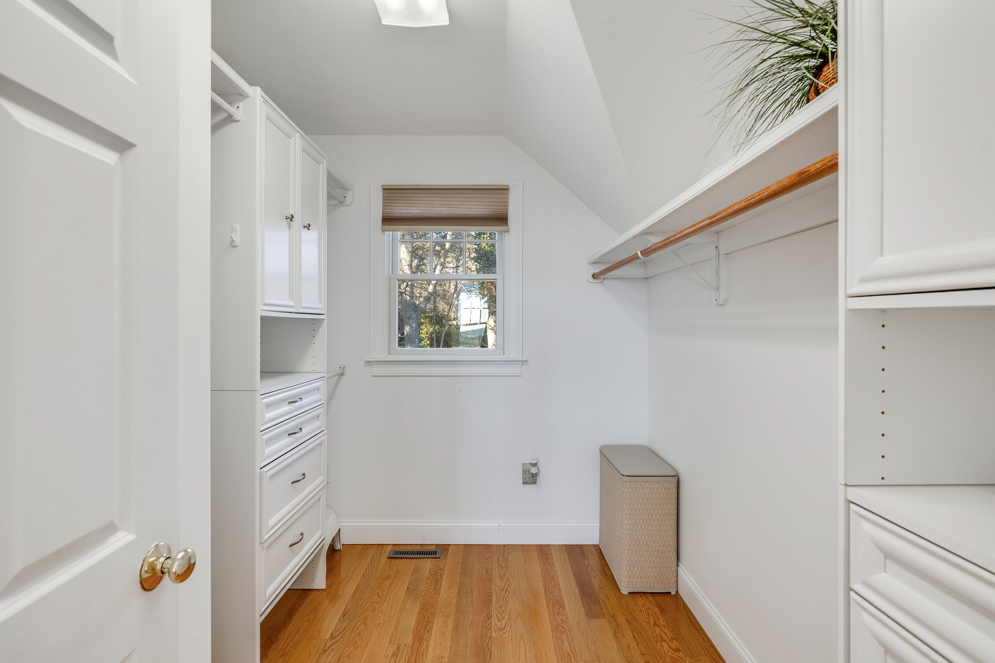 Primary Walk in Closet