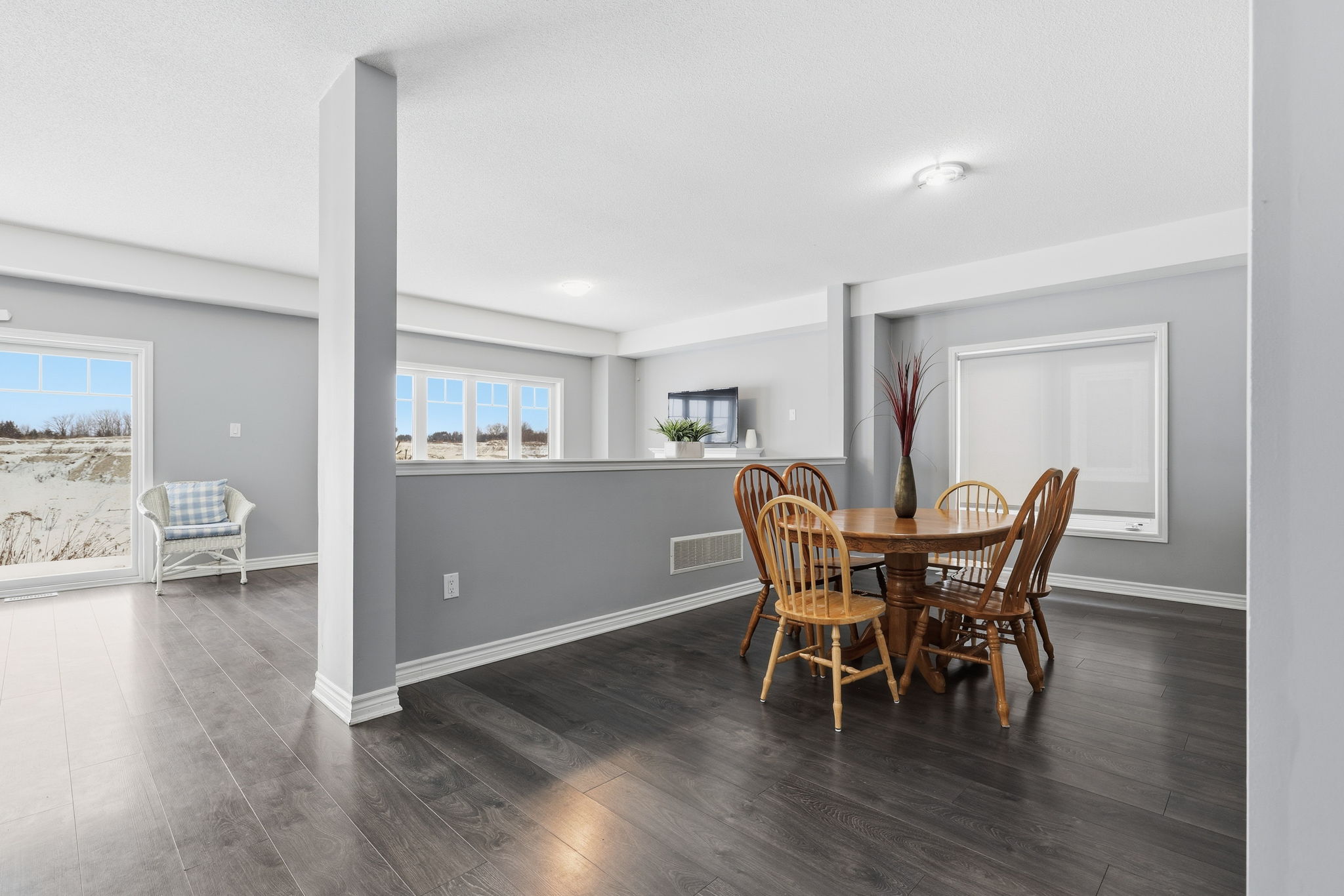 Wasaga Beach property showcase — delivered property photograph 6