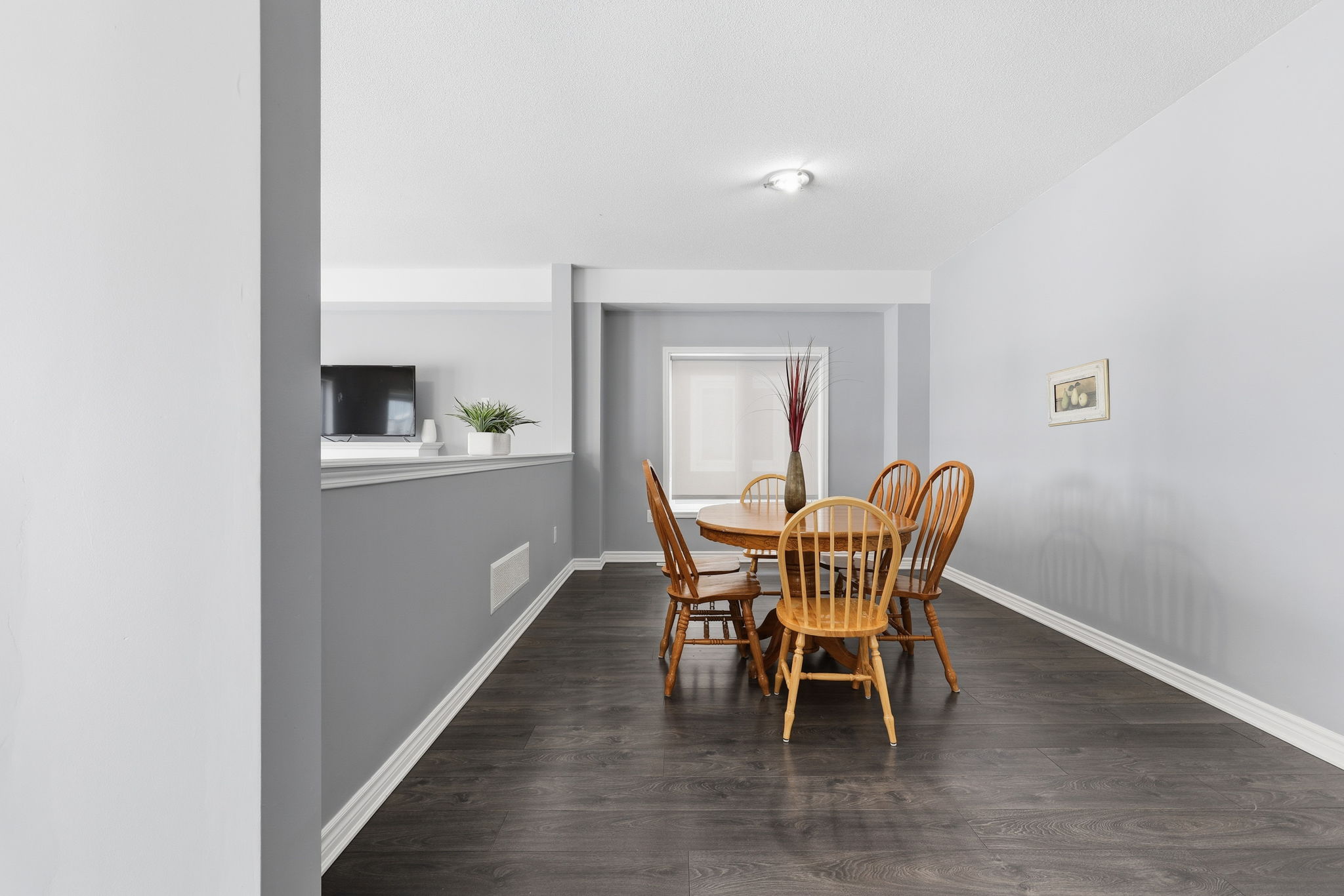 Wasaga Beach property showcase — delivered property photograph 7