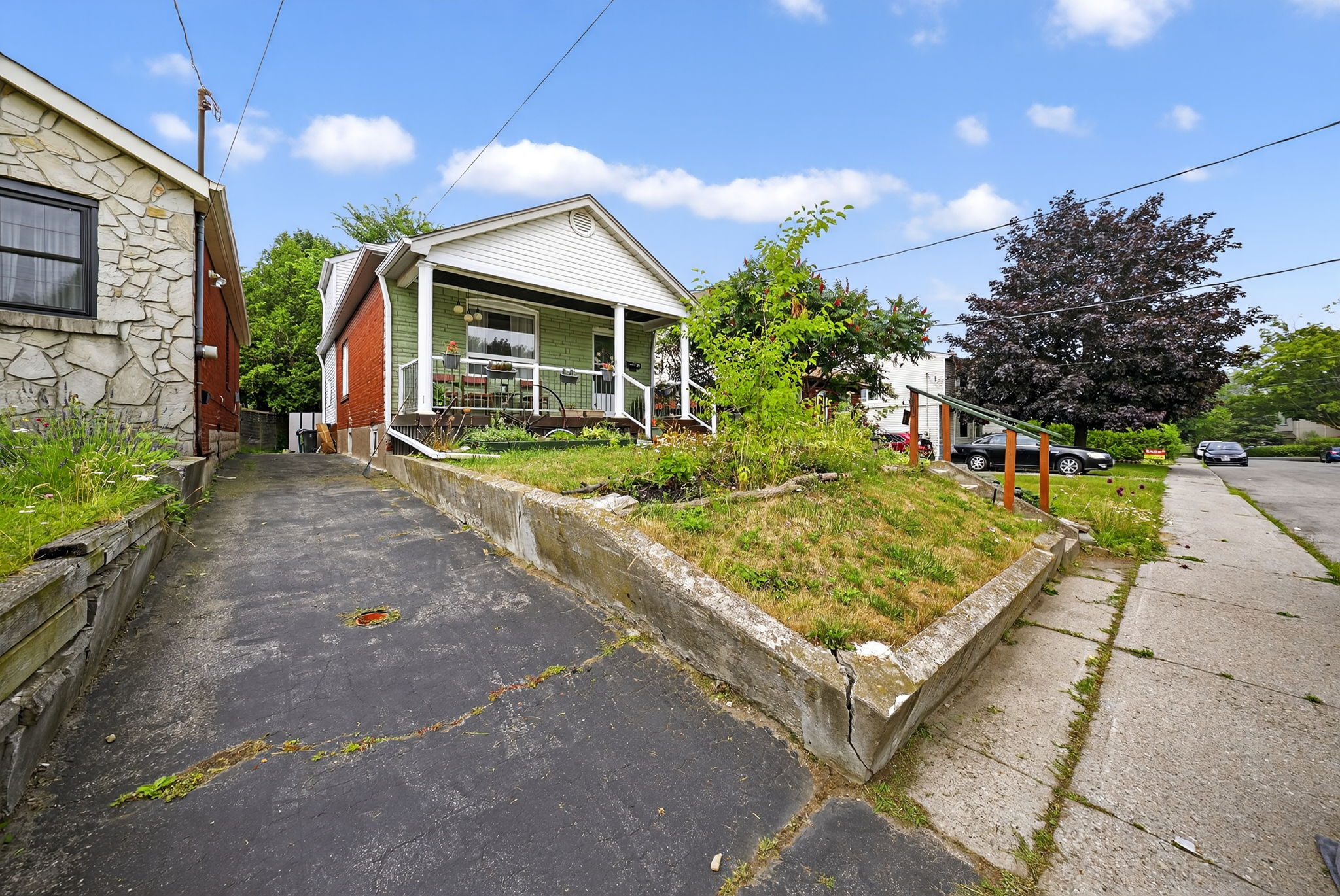 38 Scotia Ave Toronto, ON M1L 4E6