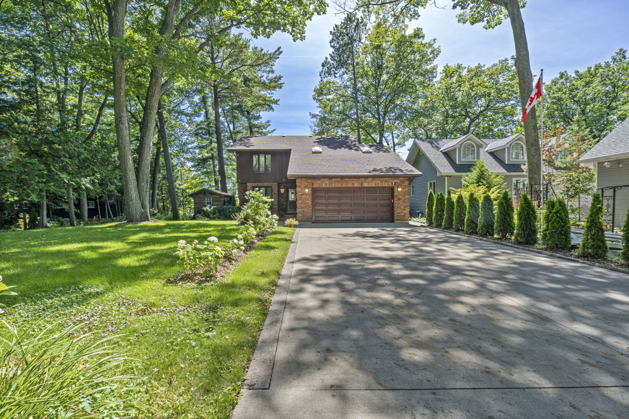 38 Willow Dr Tiny, ON L0L 1P1