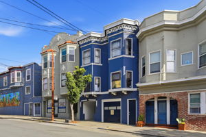 003_F8_380 29th St 2