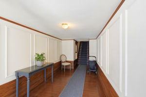 005_F8_380 29th St 2