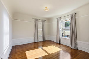 019_F8_380 29th St 2