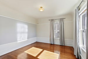 020_F8_380 29th St 2