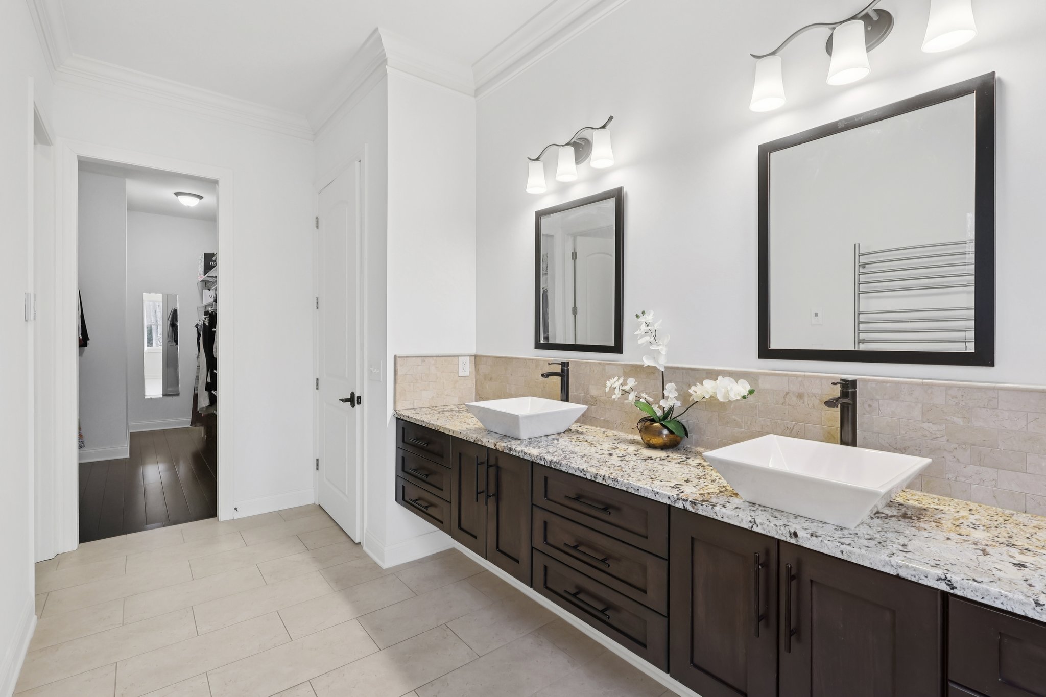 Crown Ridge Dr-L0704-022.jpg