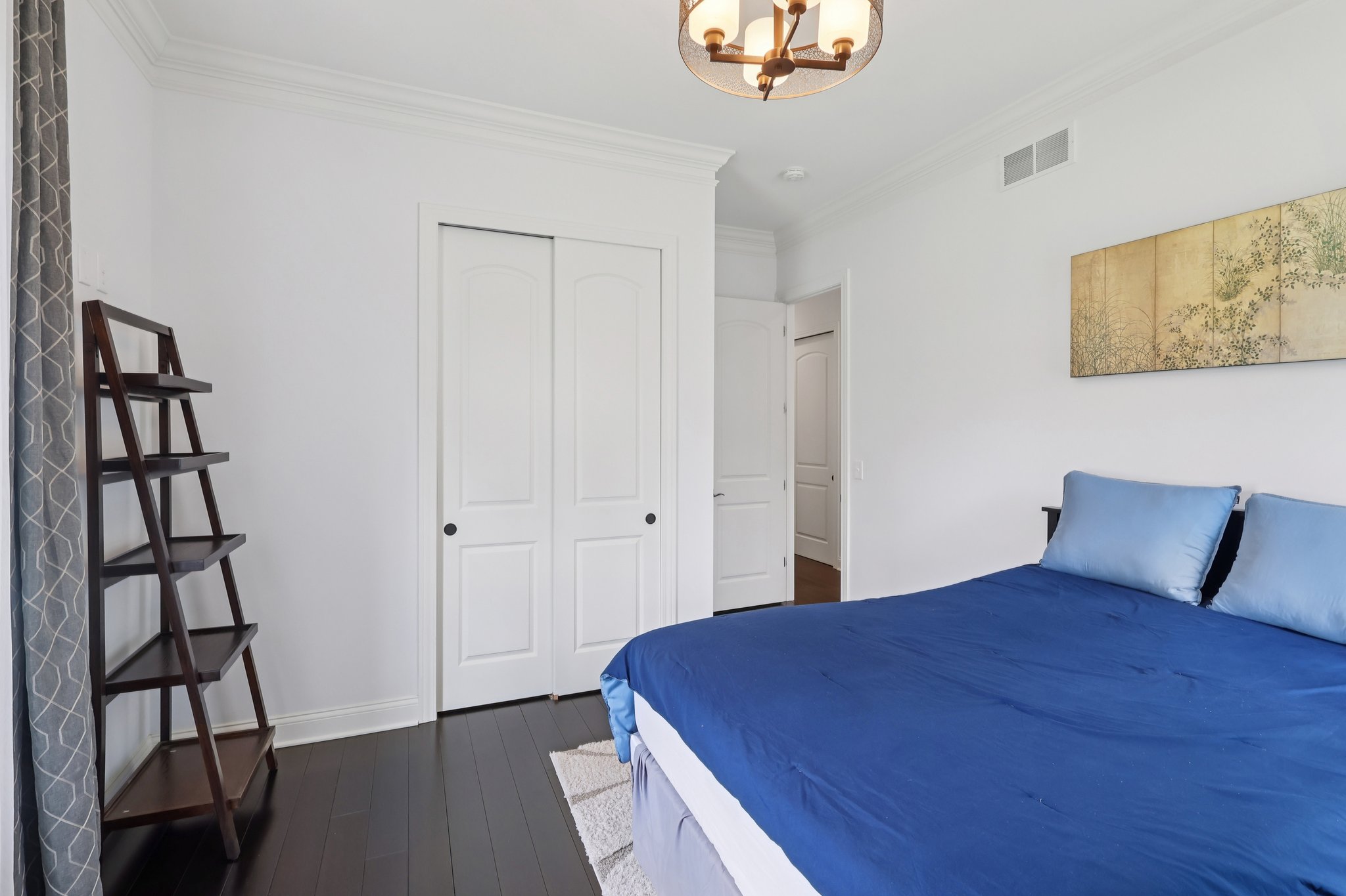 Crown Ridge Dr-L0704-036.jpg