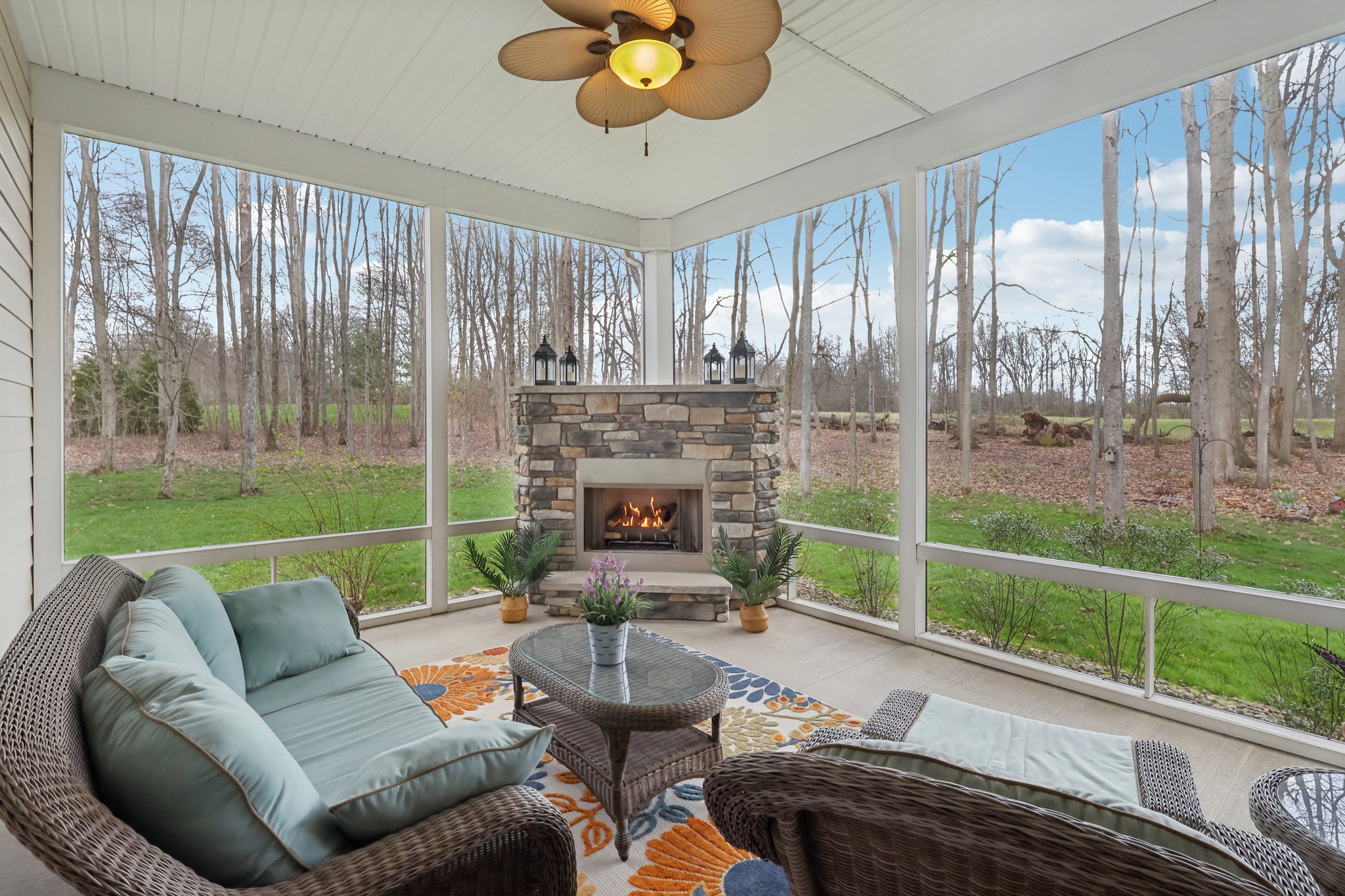 Crown Ridge Dr-L0704-045.jpg