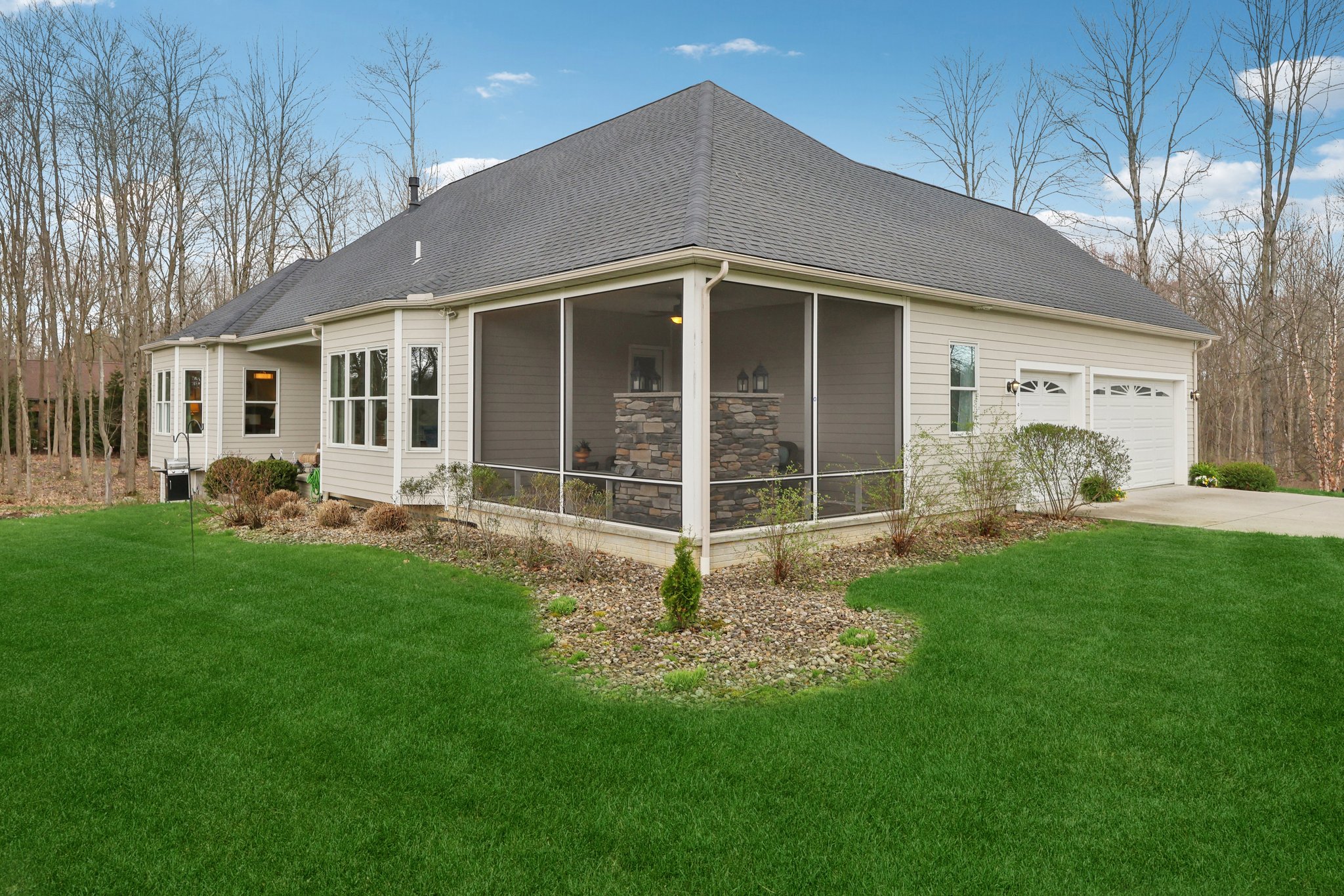 Crown Ridge Dr-L0704-055.jpg