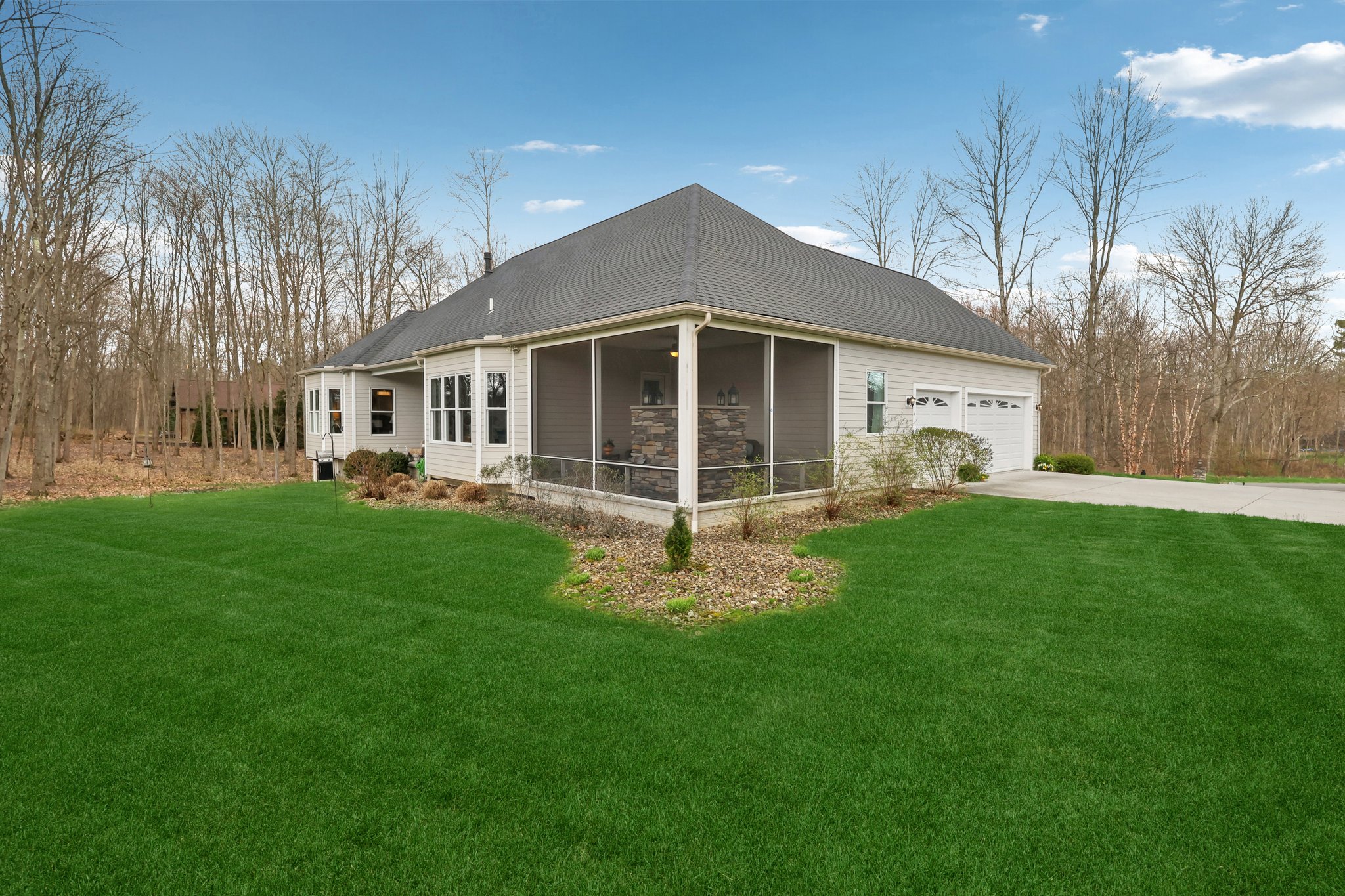 Crown Ridge Dr-L0704-056.jpg