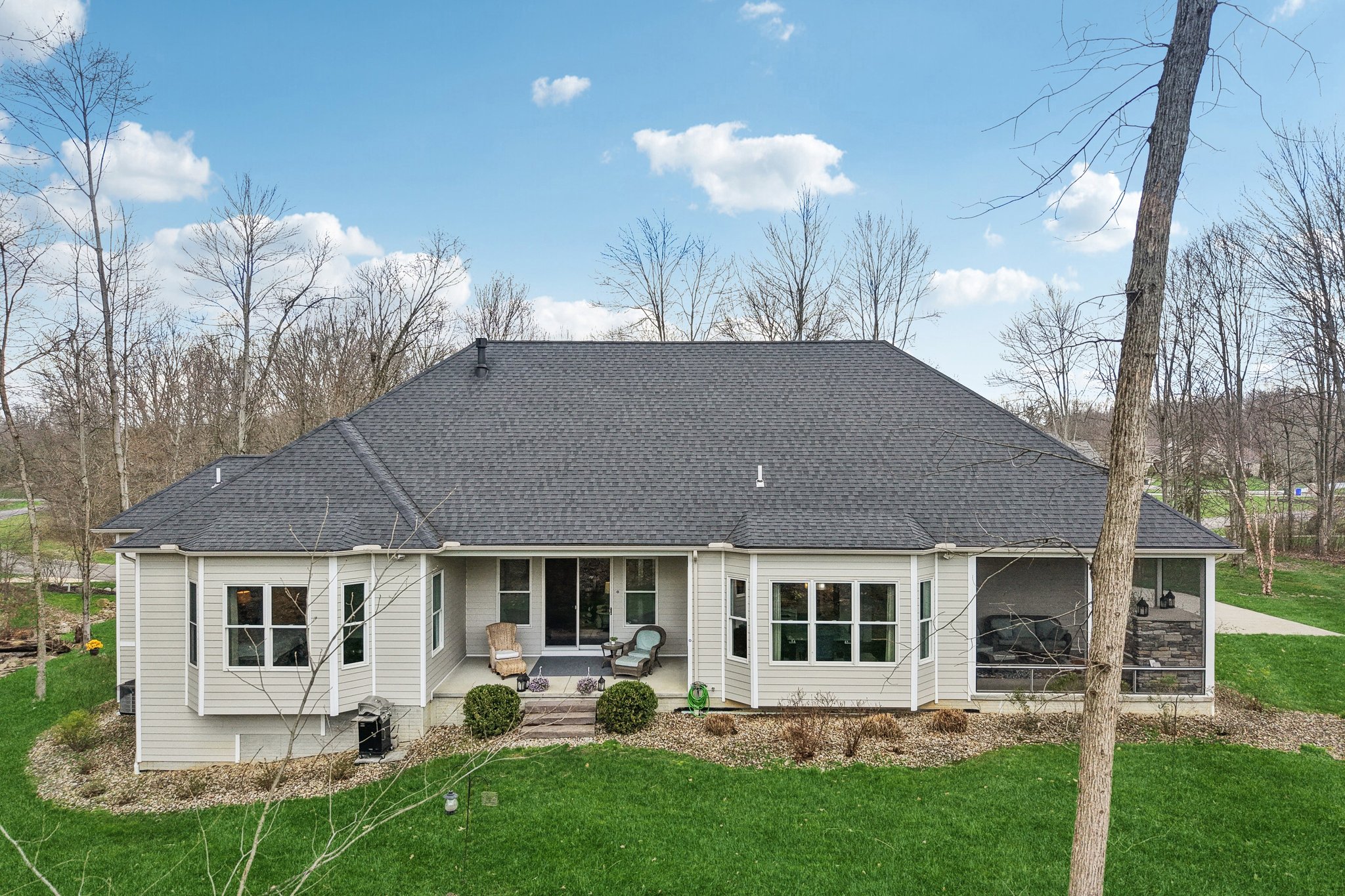 Crown Ridge Dr-L0704-076.jpg