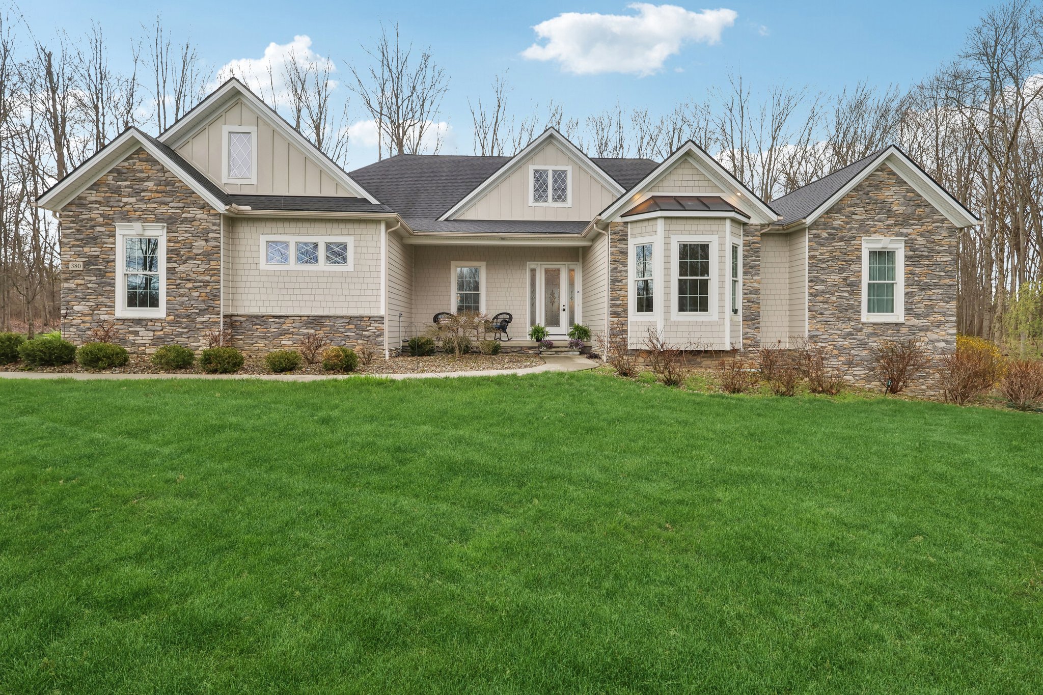 Crown Ridge Dr-L0704-079.jpg